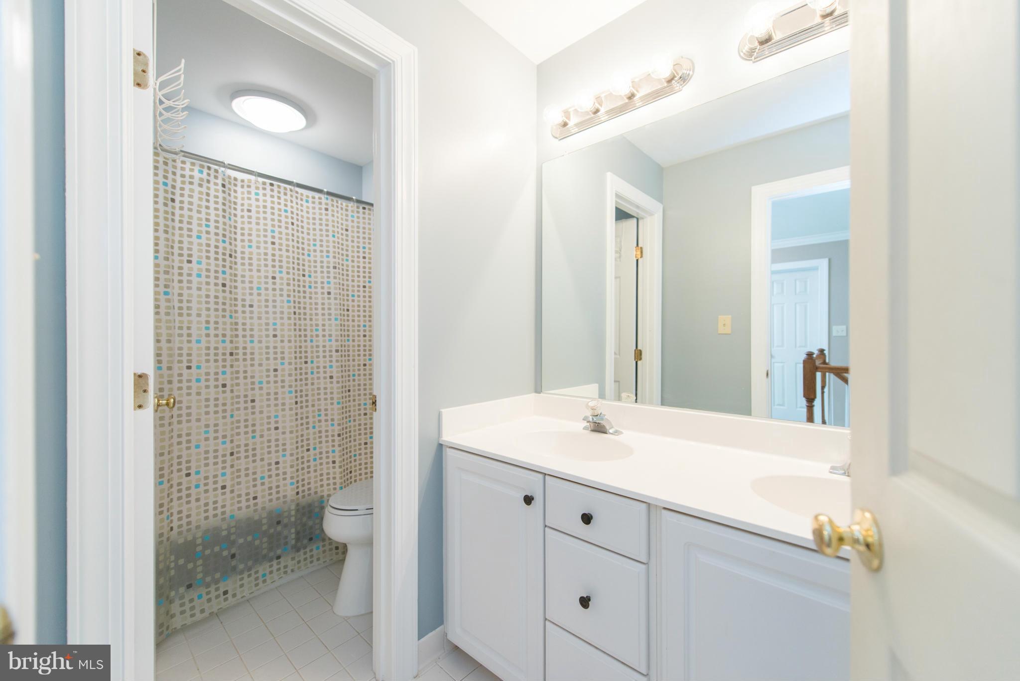 CROFTON CHASE - Residential