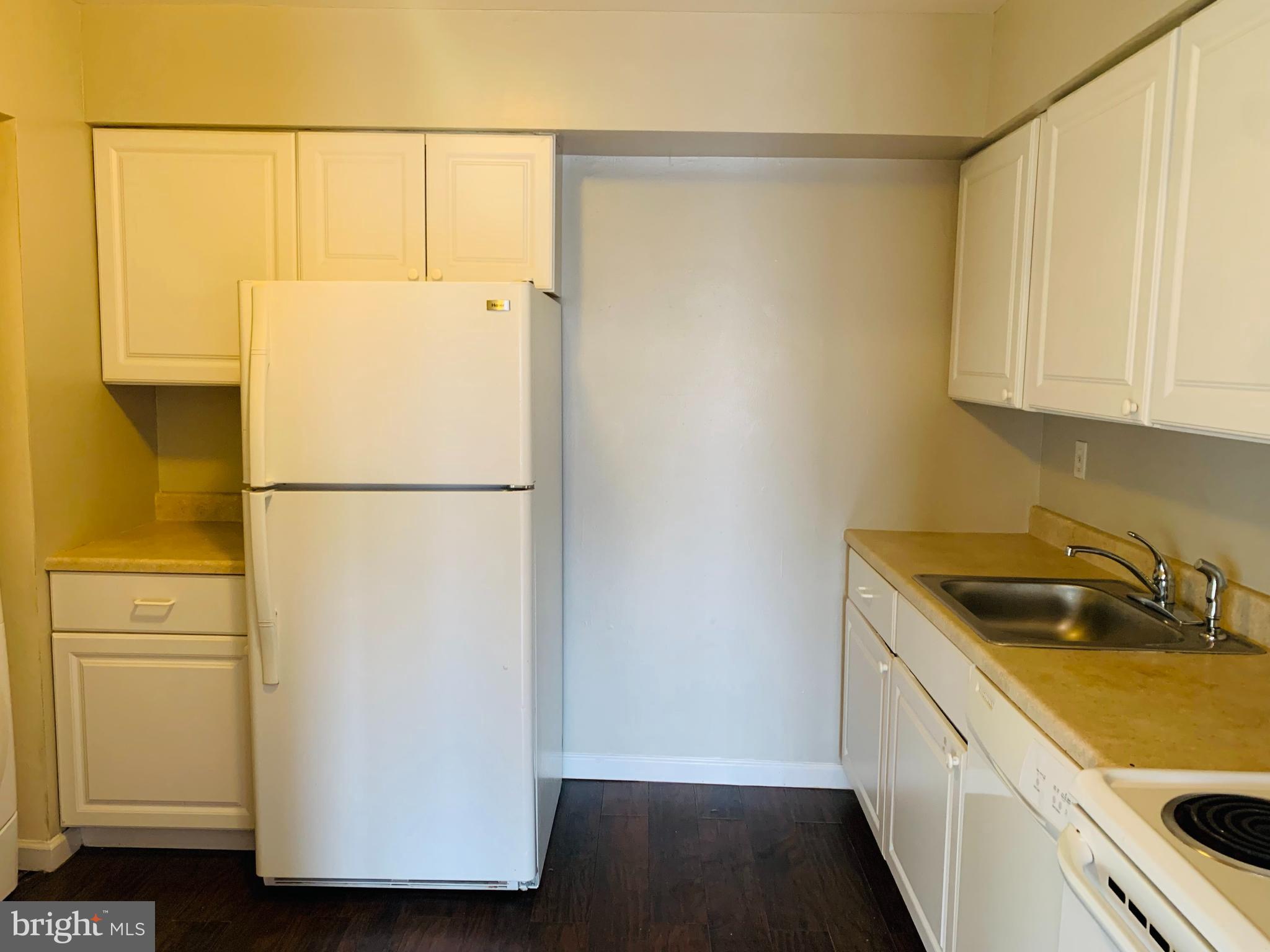 VILLAGE OF LONG REACH - Residential Lease