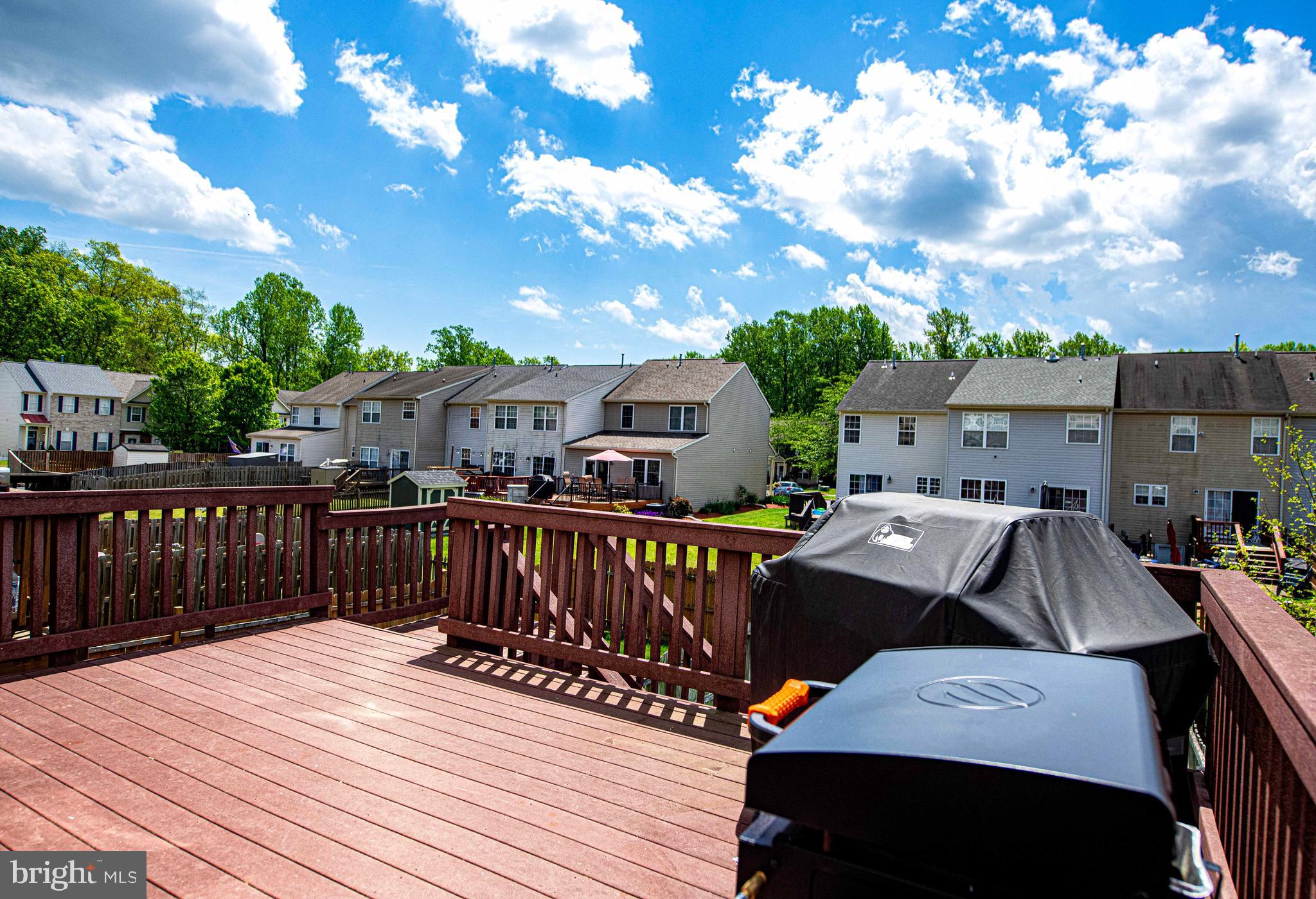 CONSTANT FRIENDSHIP - Residential