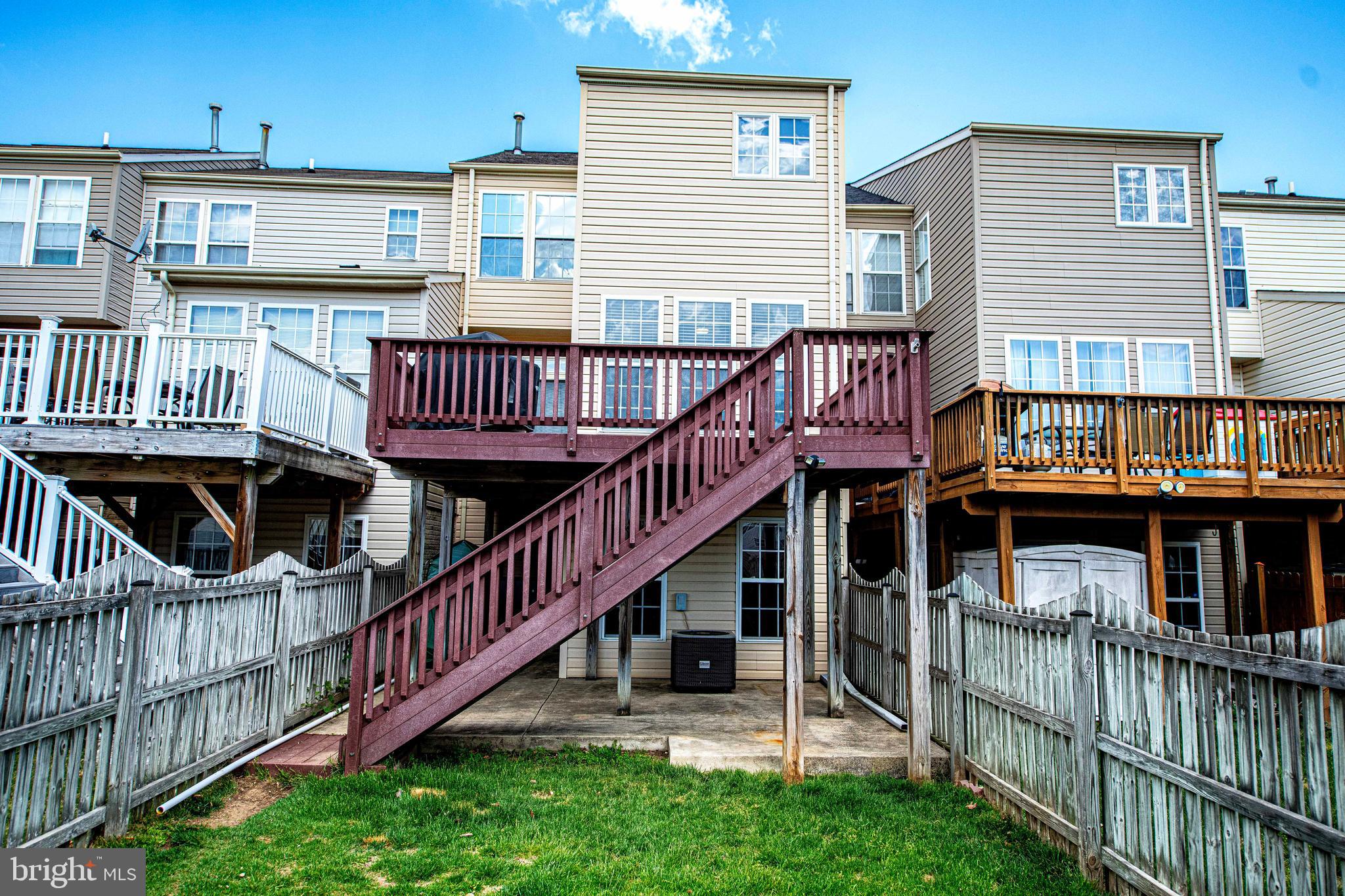 CONSTANT FRIENDSHIP - Residential