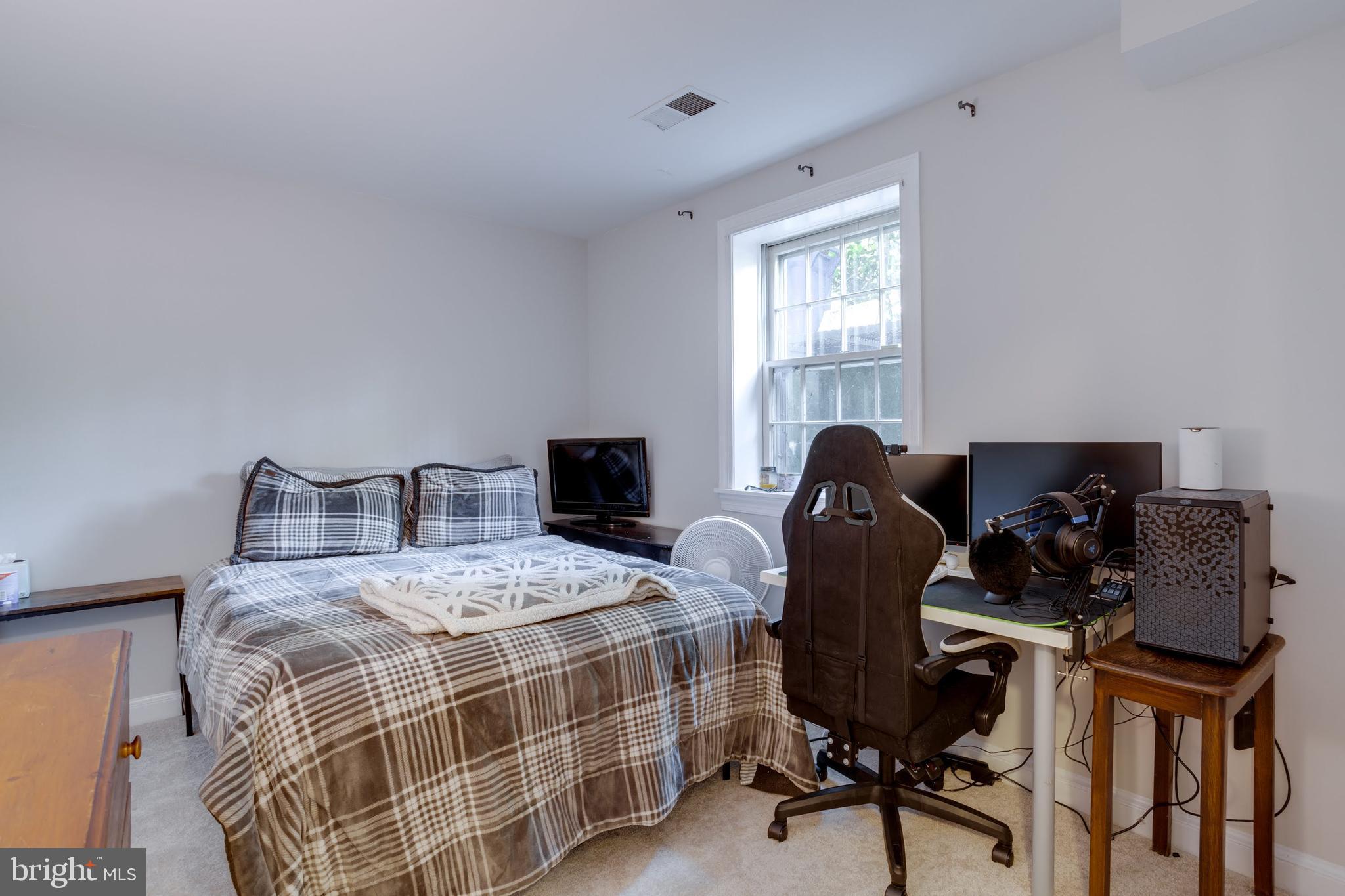 COVERED BRIDGE - Residential