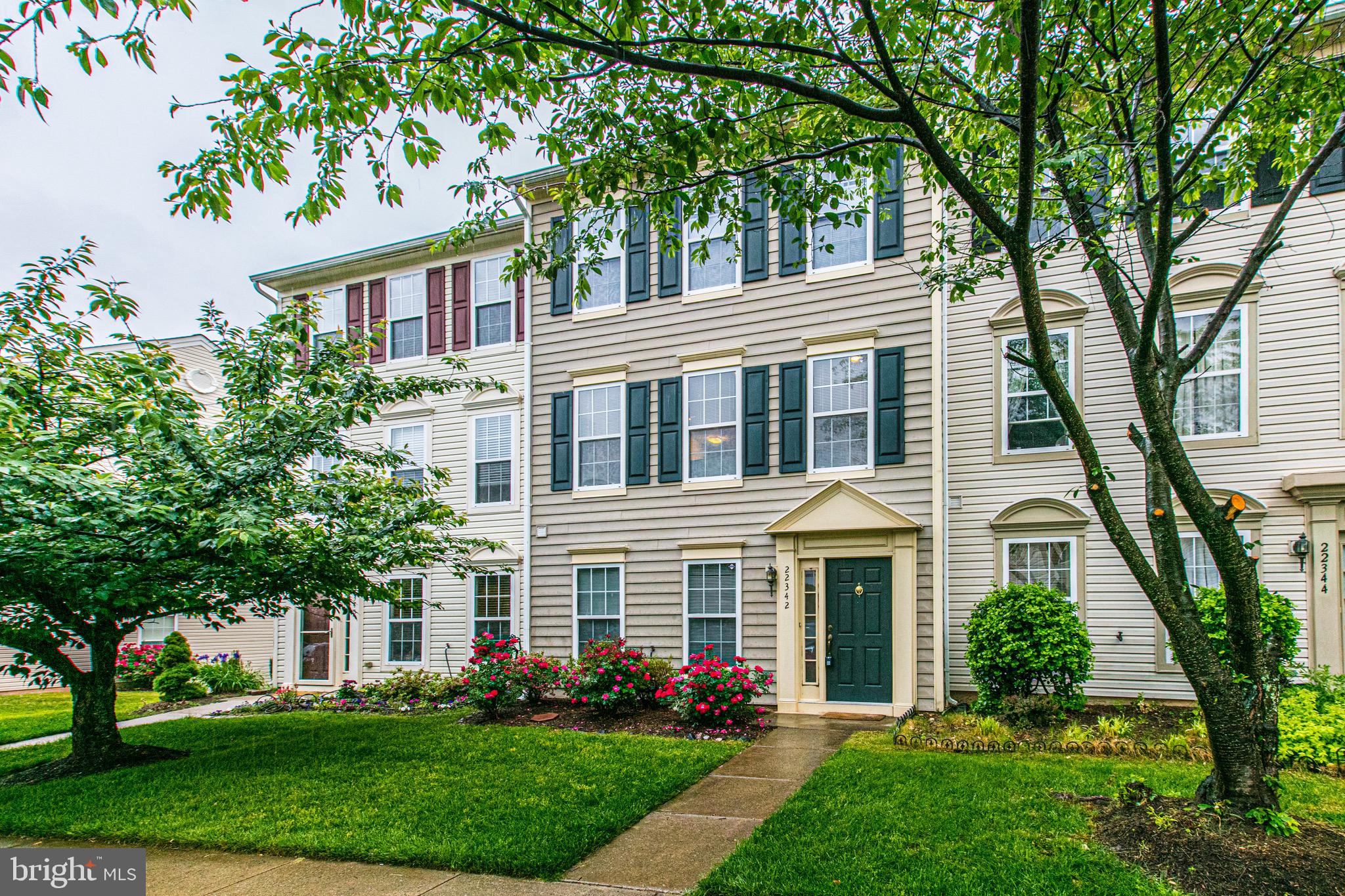 TRAILSIDE - Residential