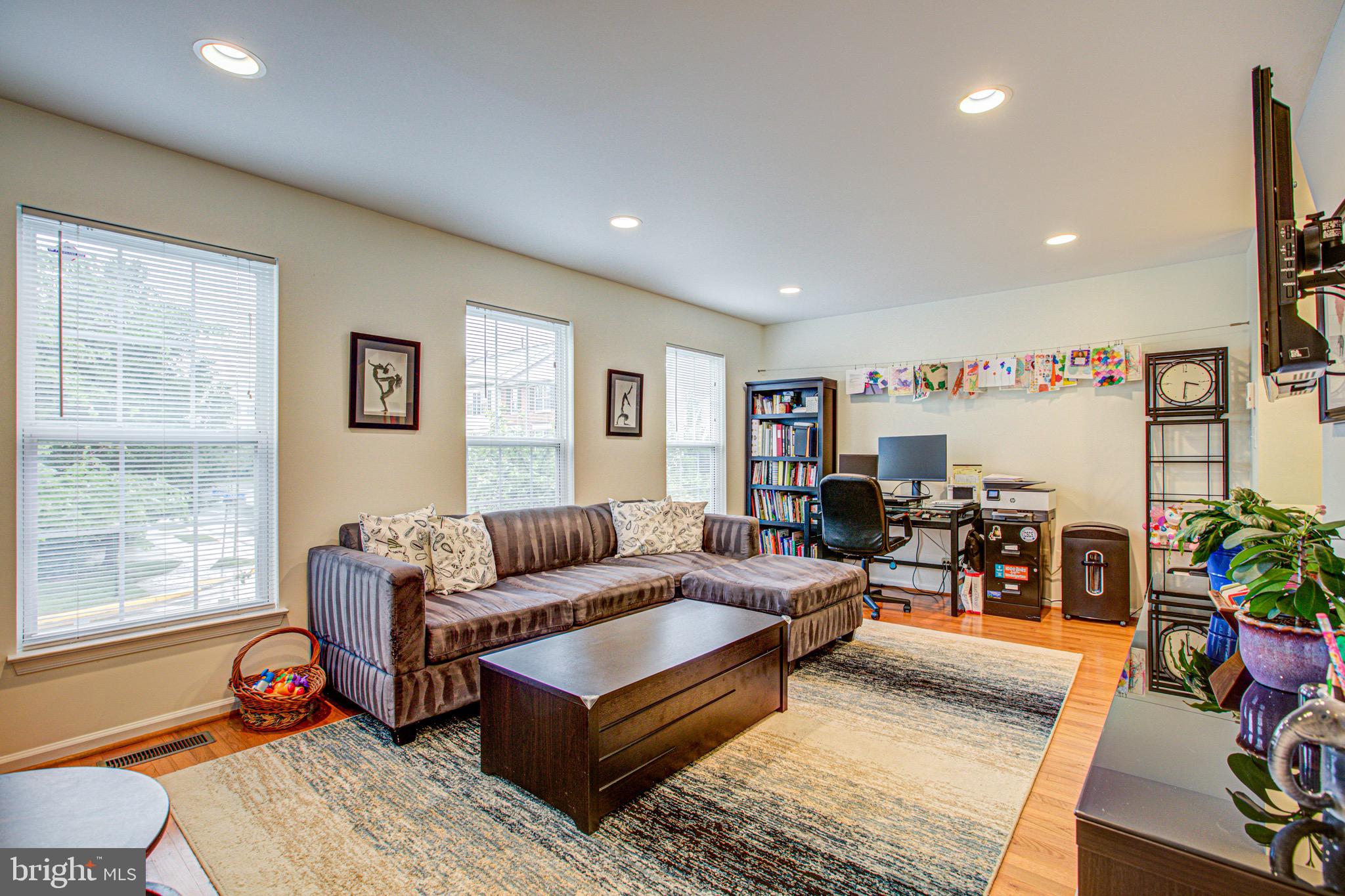 TRAILSIDE - Residential