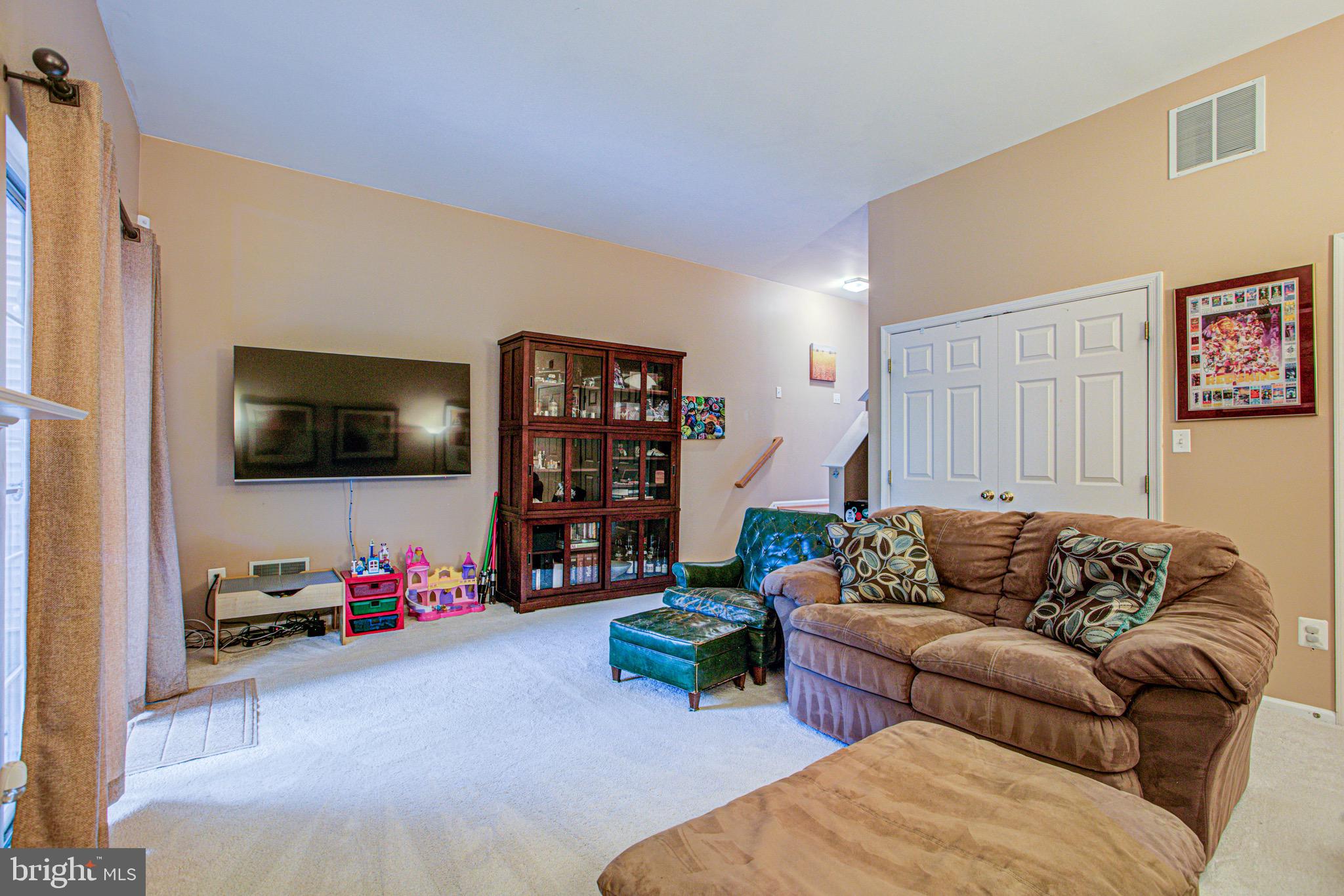 TRAILSIDE - Residential