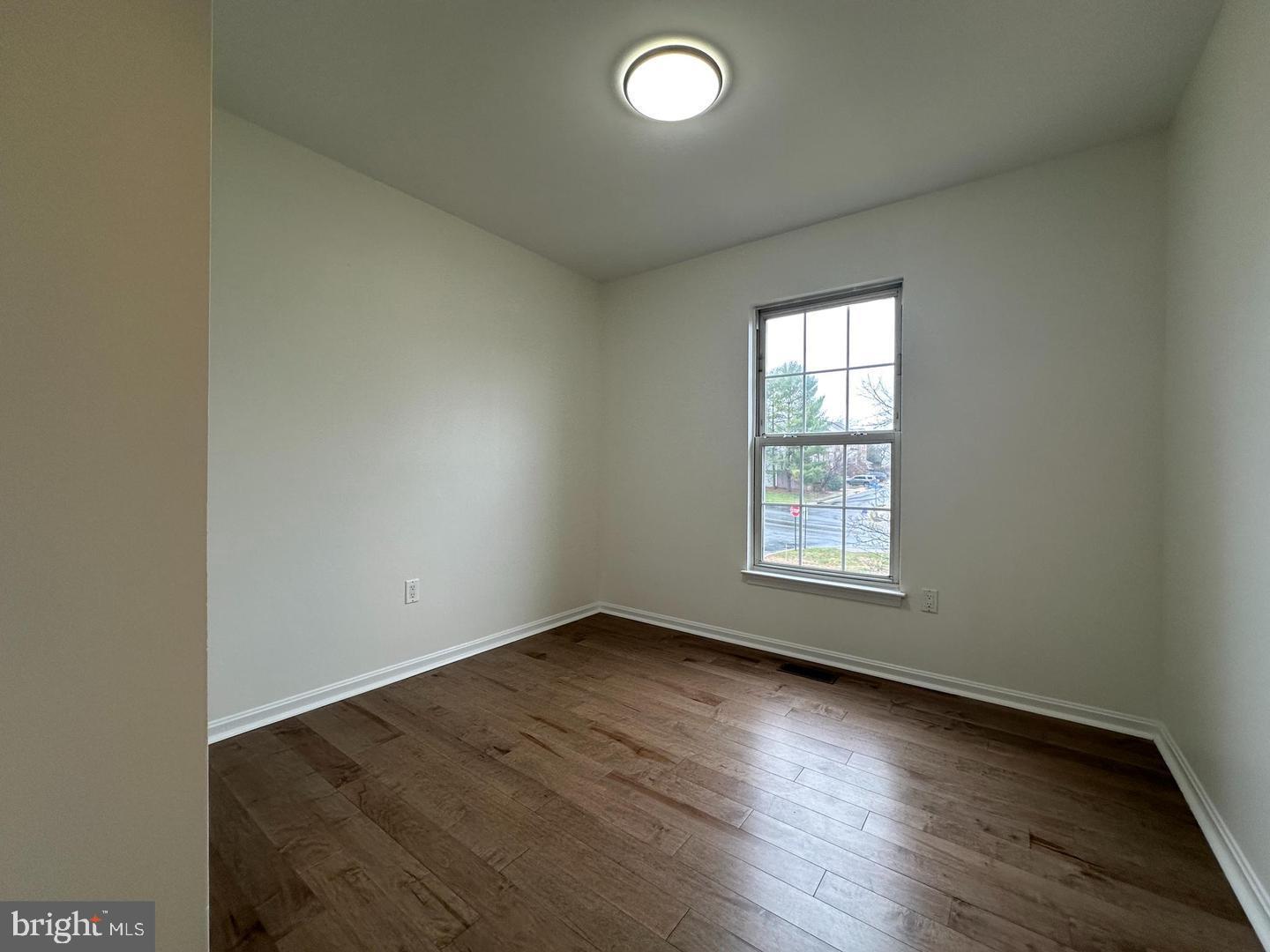 WOODGATE MANOR - Residential Lease