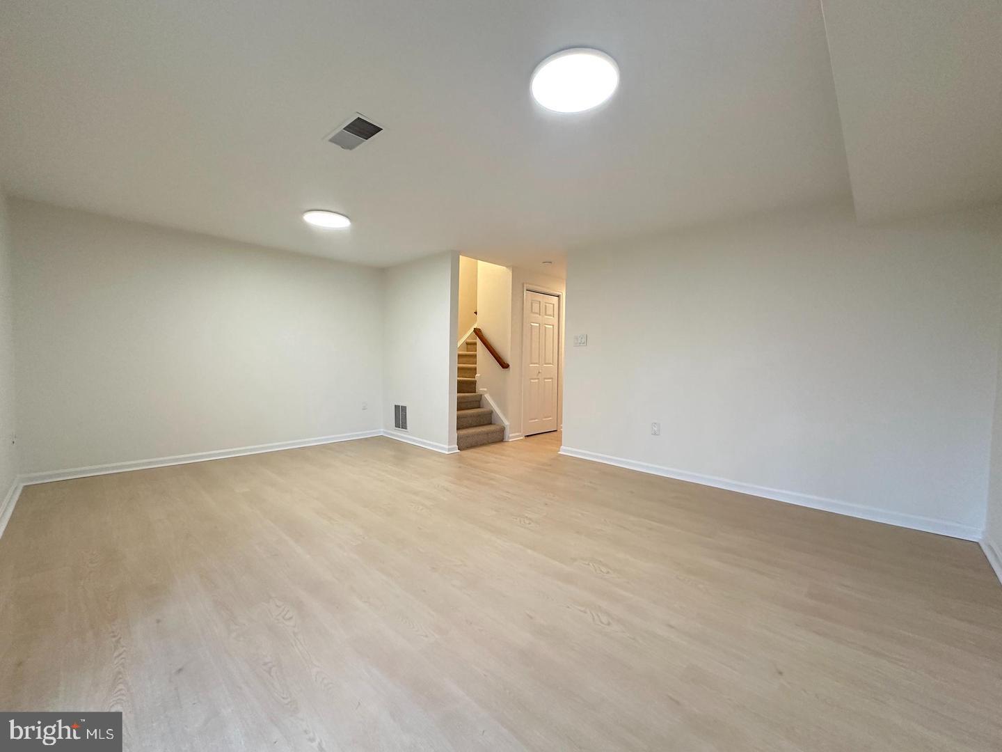 WOODGATE MANOR - Residential Lease