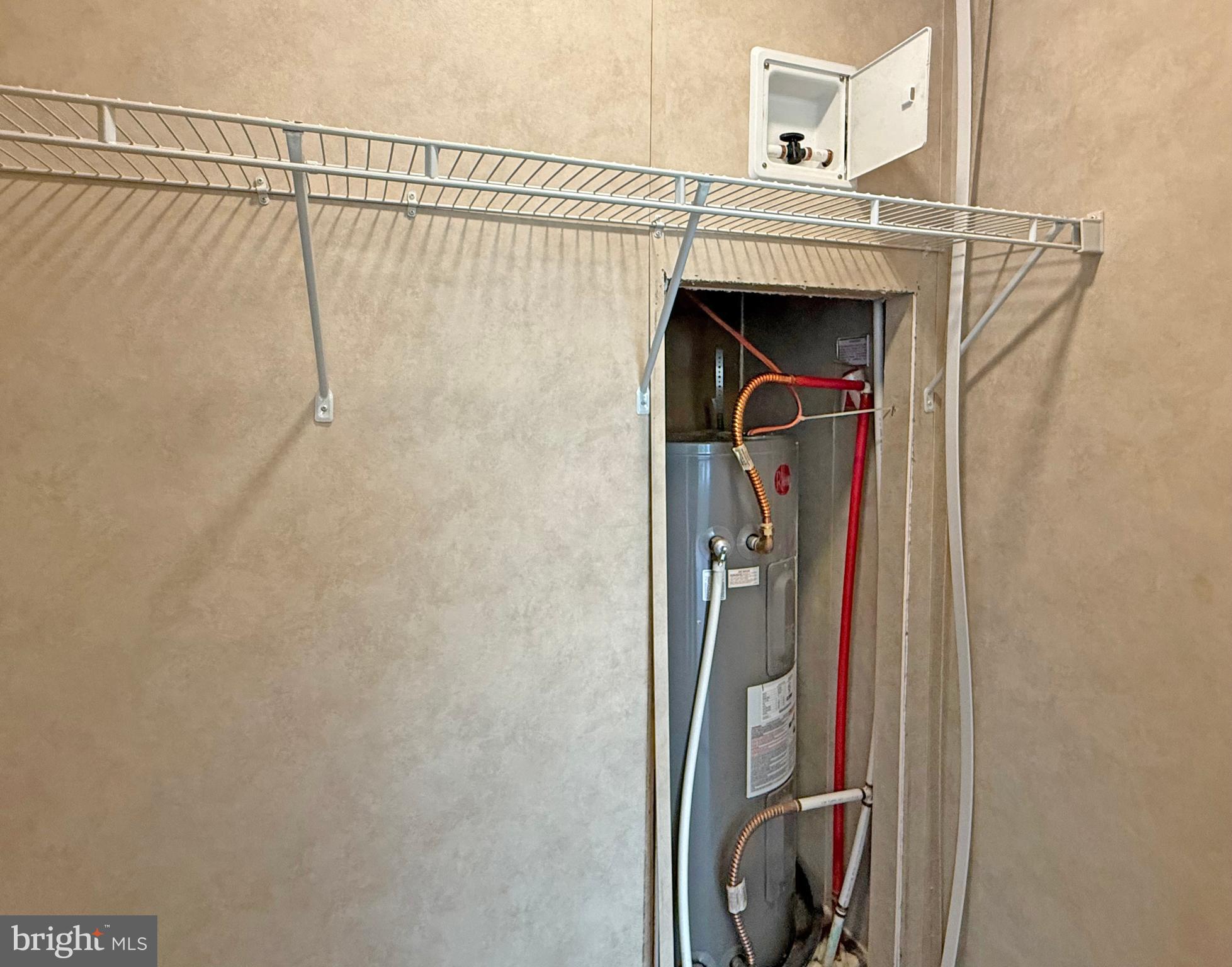 WHISPERING PINE MHP - Residential