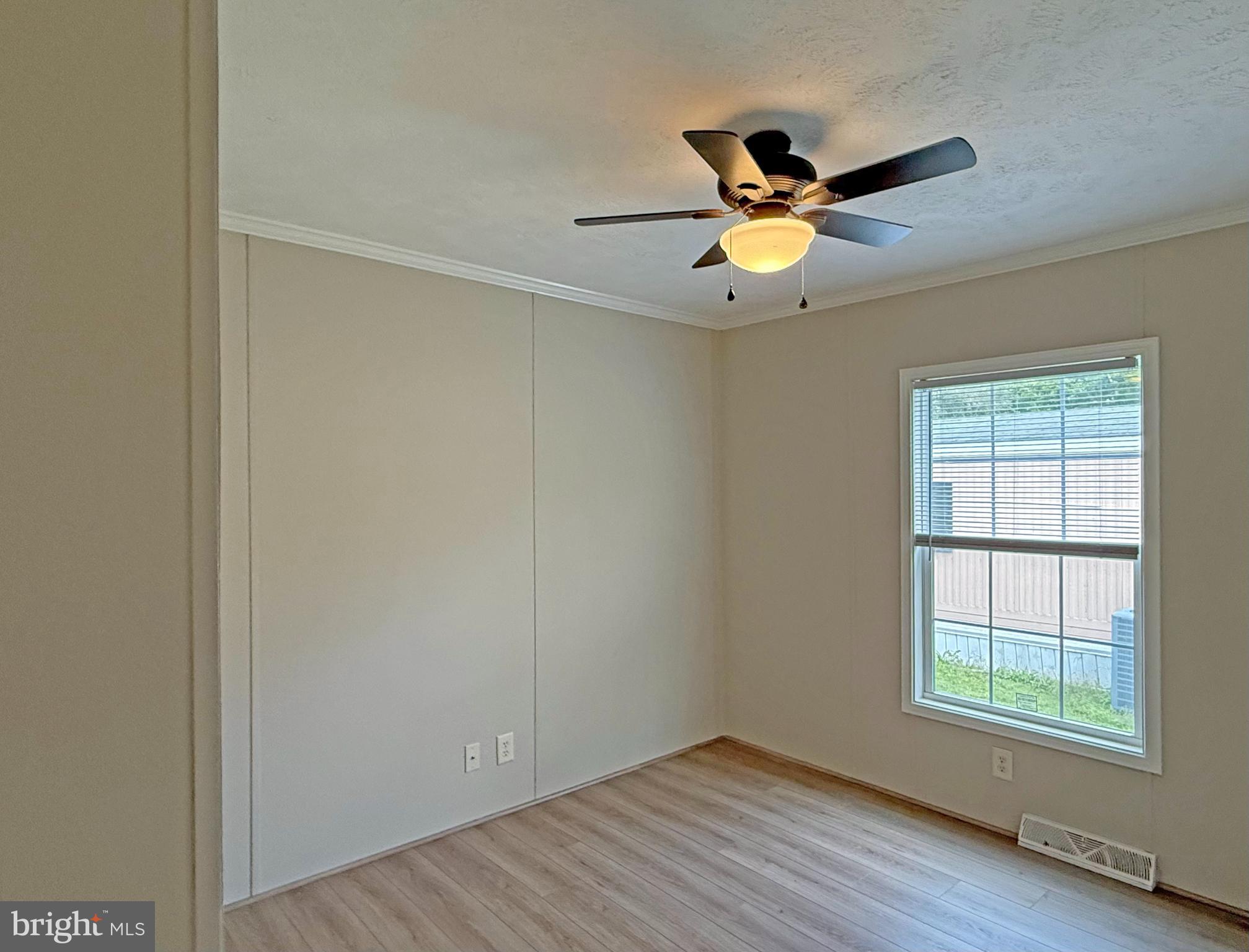 WHISPERING PINE MHP - Residential