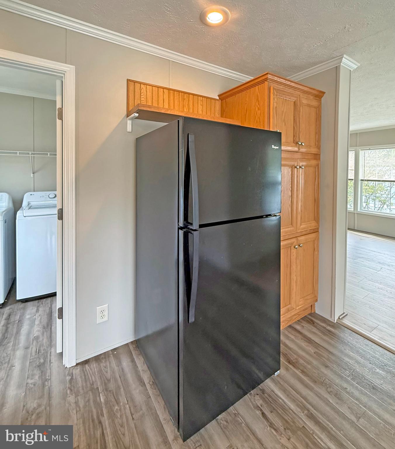 WHISPERING PINE MHP - Residential