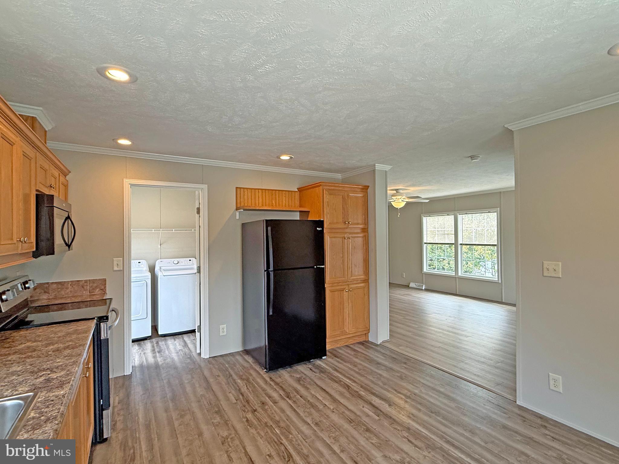 WHISPERING PINE MHP - Residential