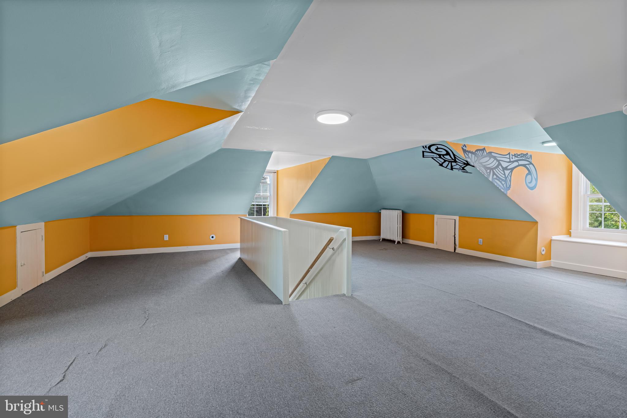 TEN HILLS - Residential