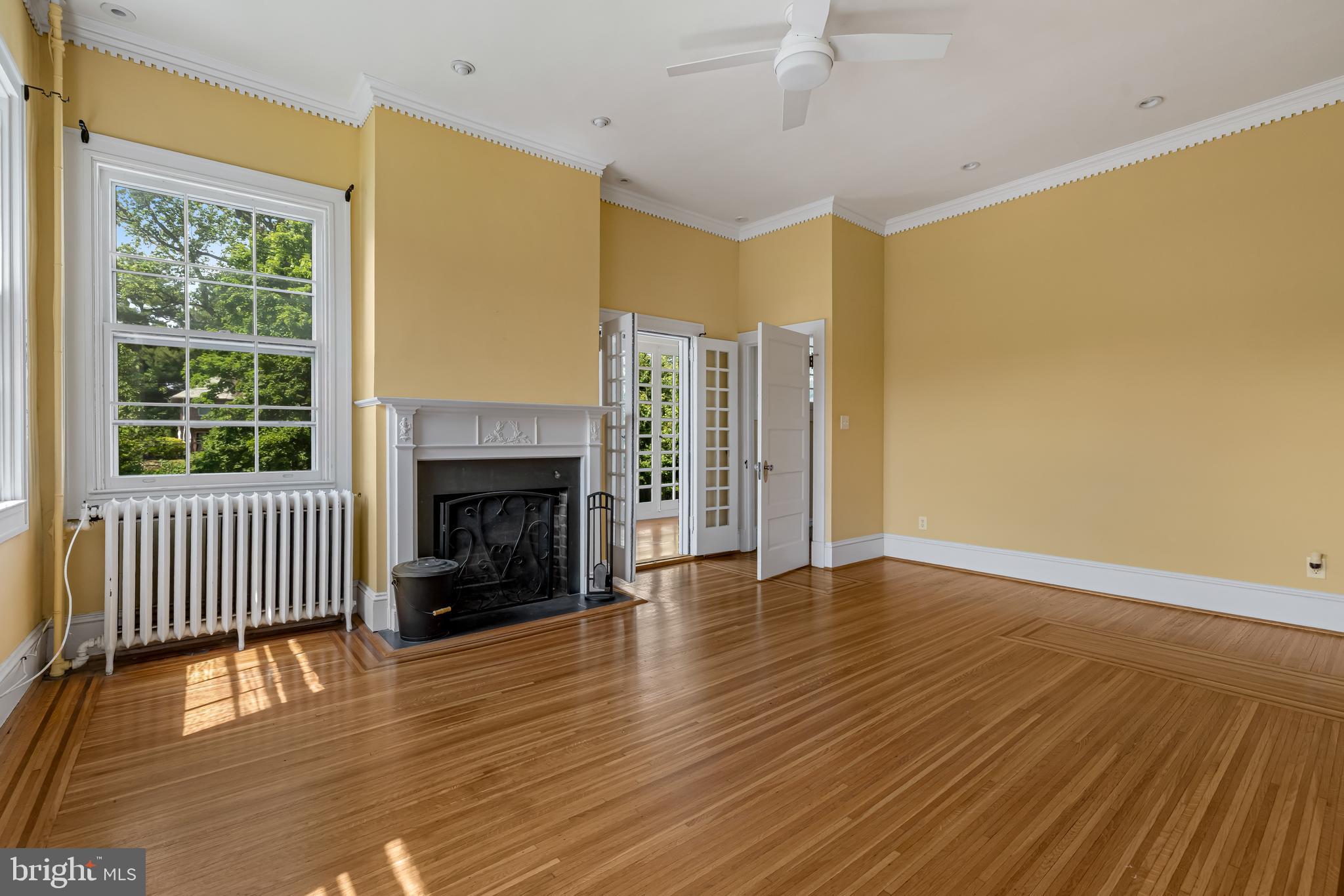 TEN HILLS - Residential