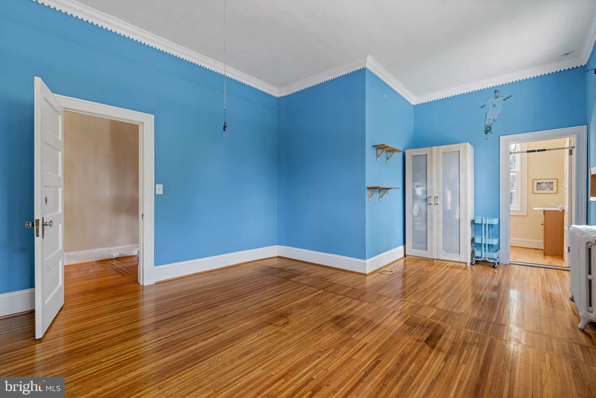 TEN HILLS - Residential