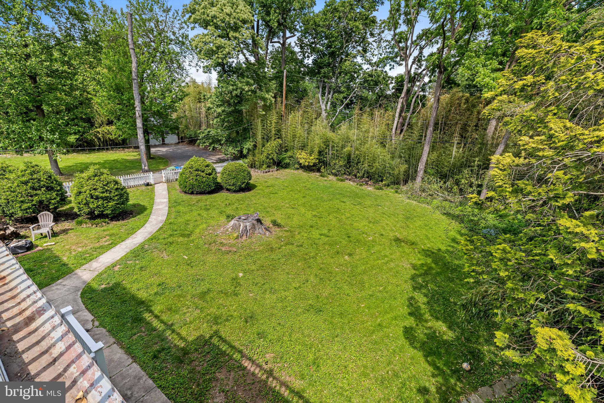 TEN HILLS - Residential