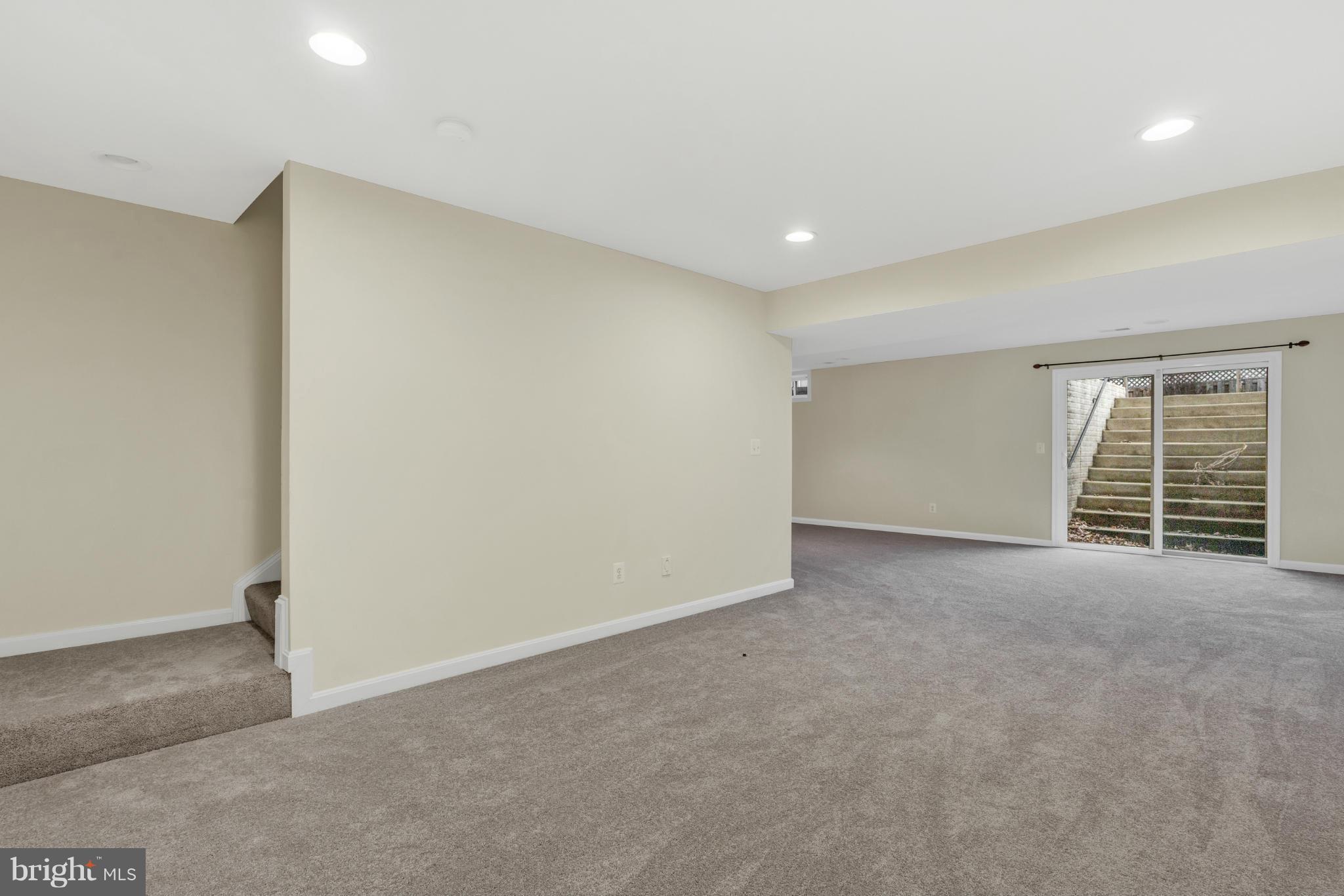 SOMERSET - Residential