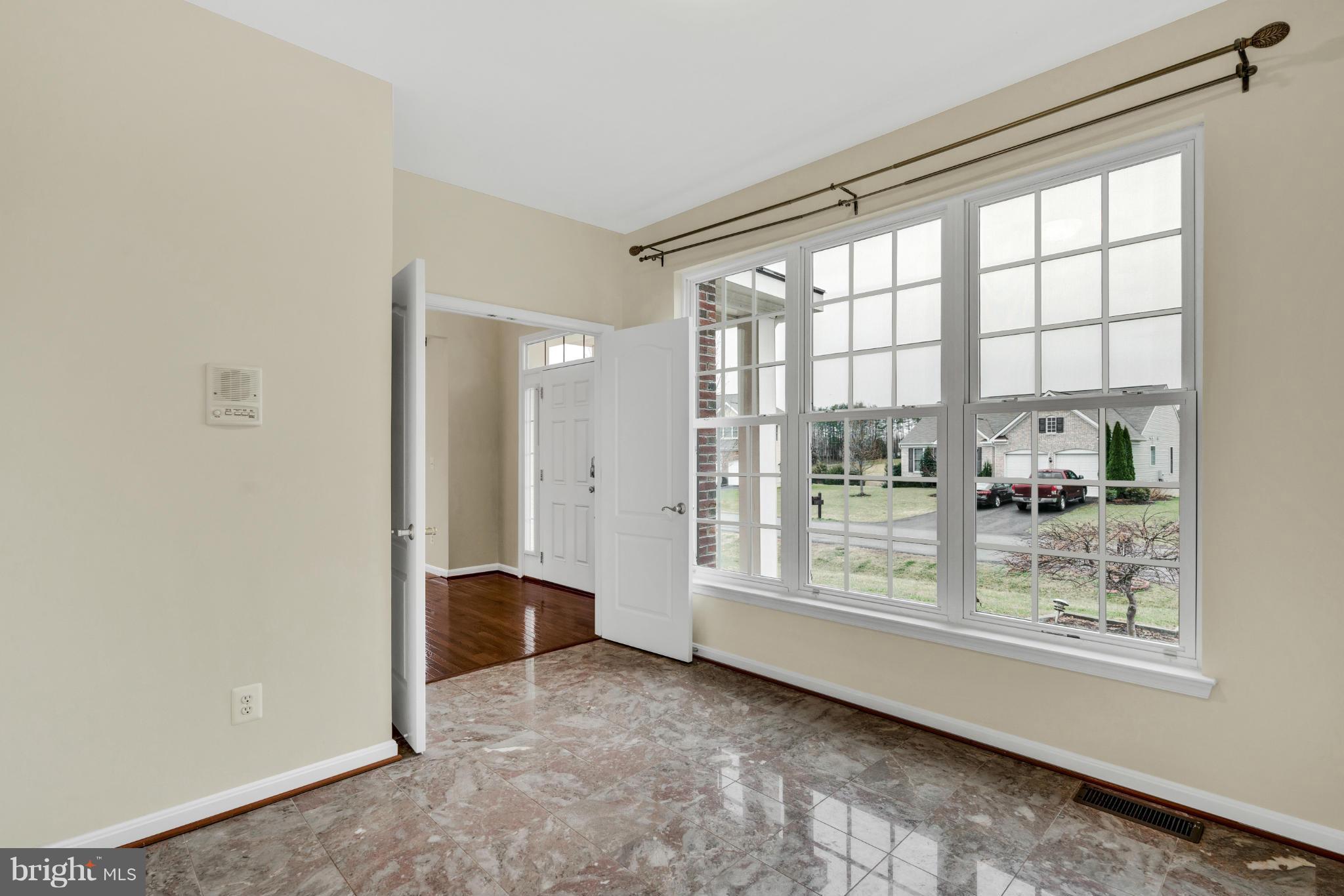 SOMERSET - Residential