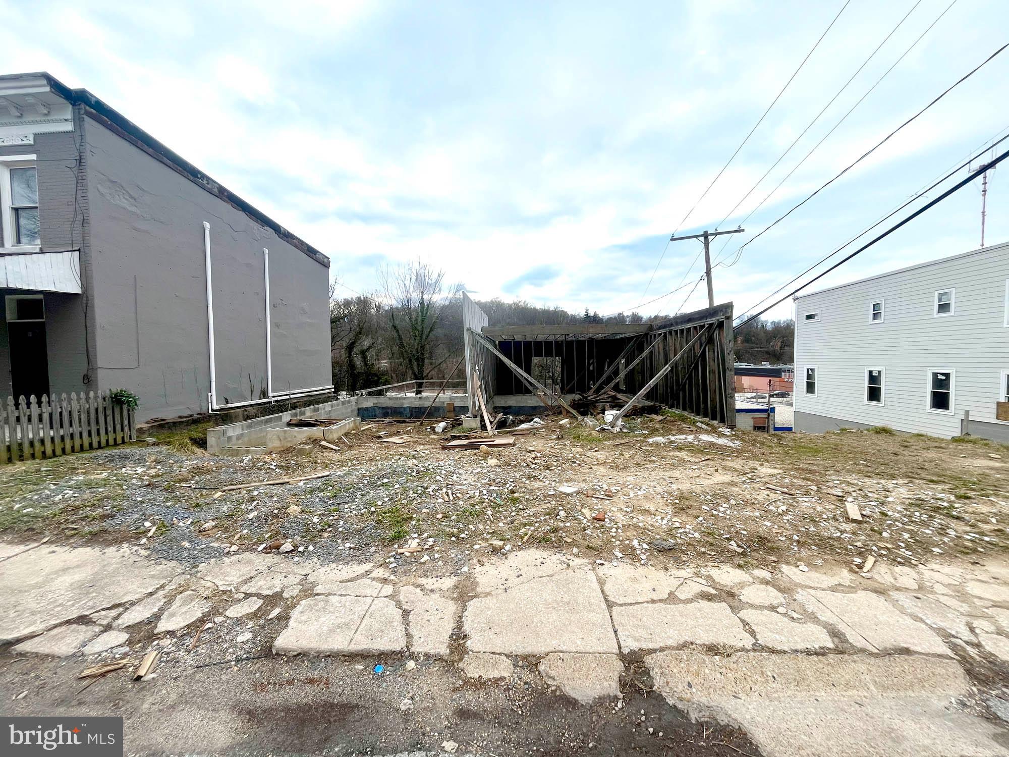 HAMPDEN HISTORIC DISTRICT - Residential