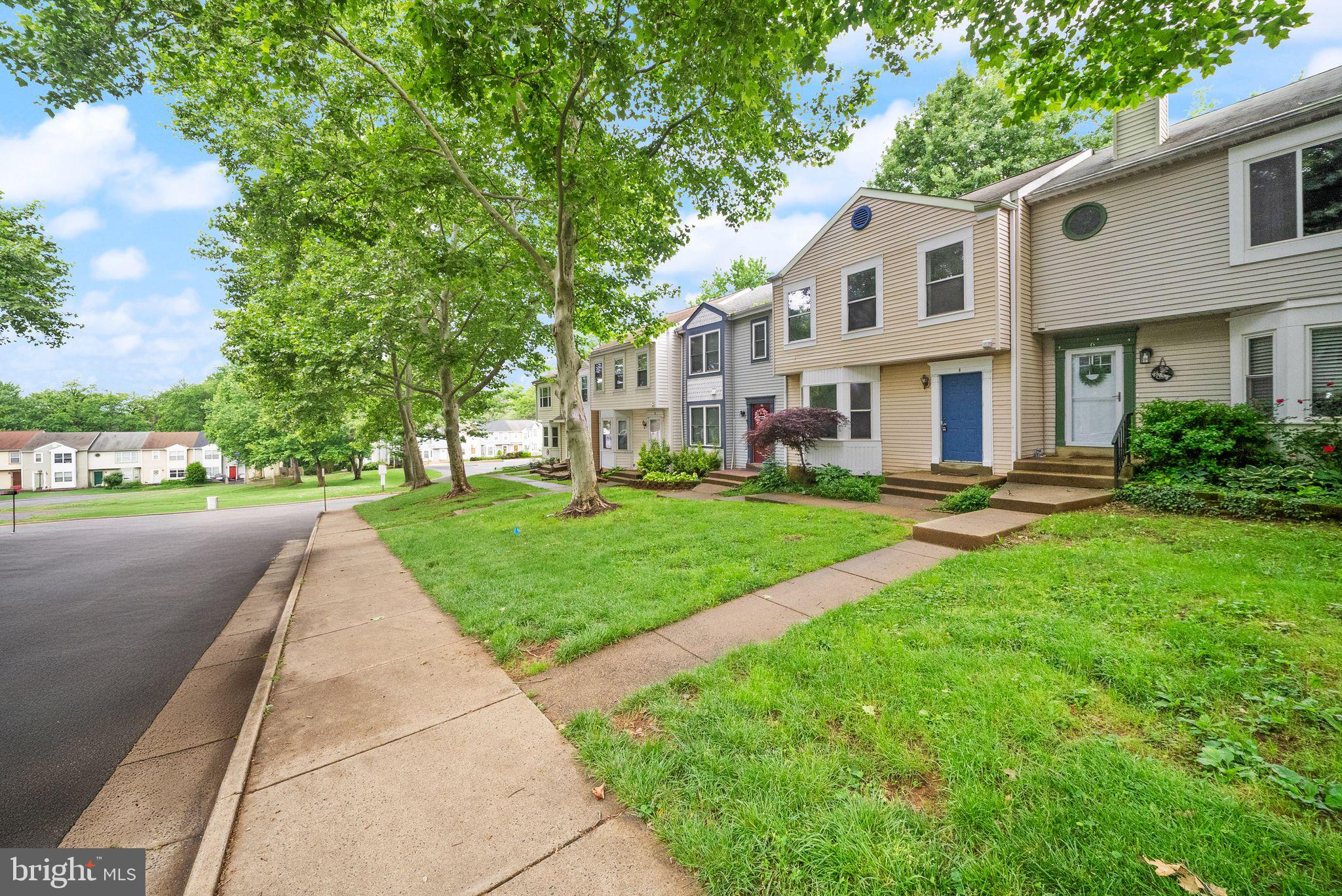 HILLSIDE TOWNES - Residential