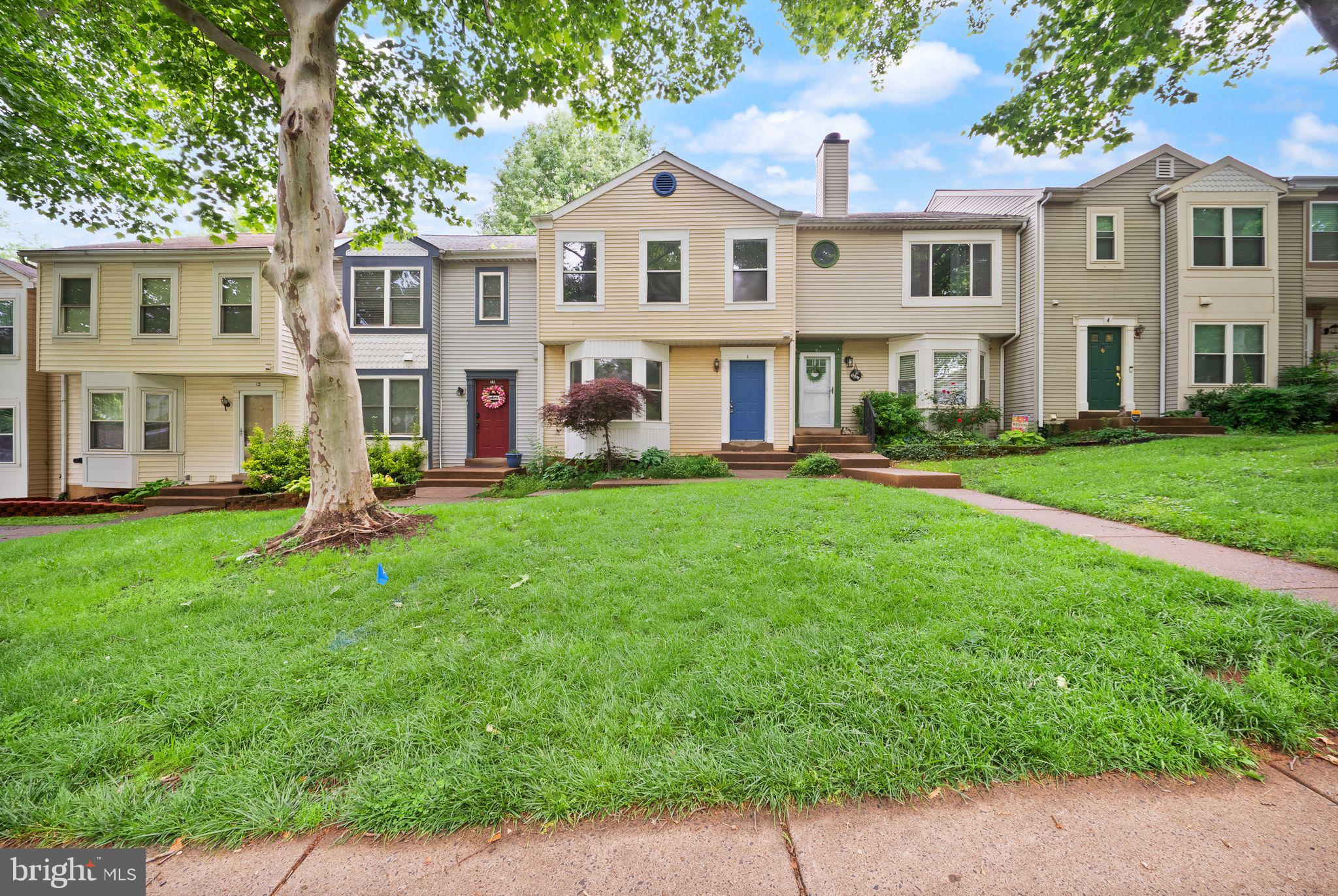 HILLSIDE TOWNES - Residential
