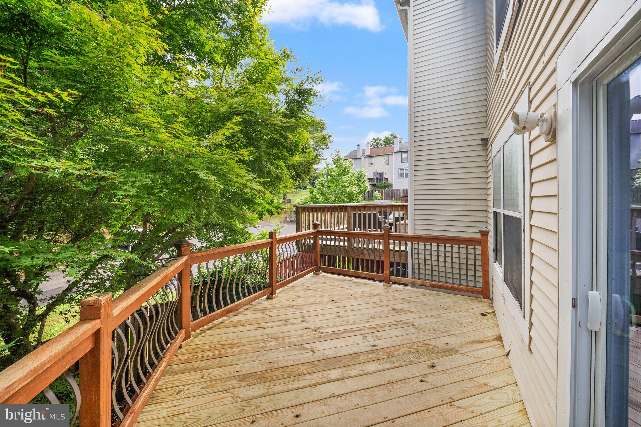 HILLSIDE TOWNES - Residential