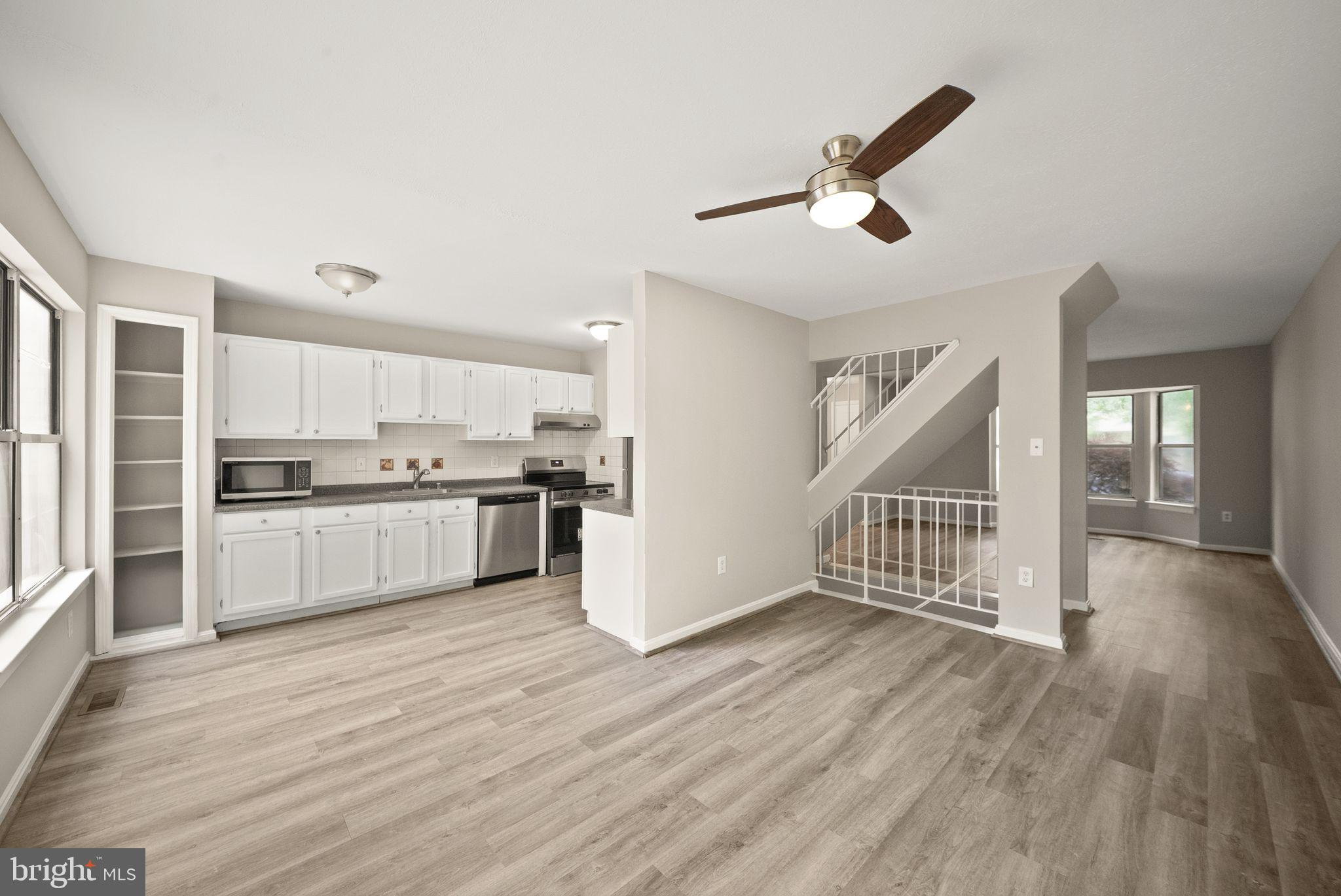 HILLSIDE TOWNES - Residential
