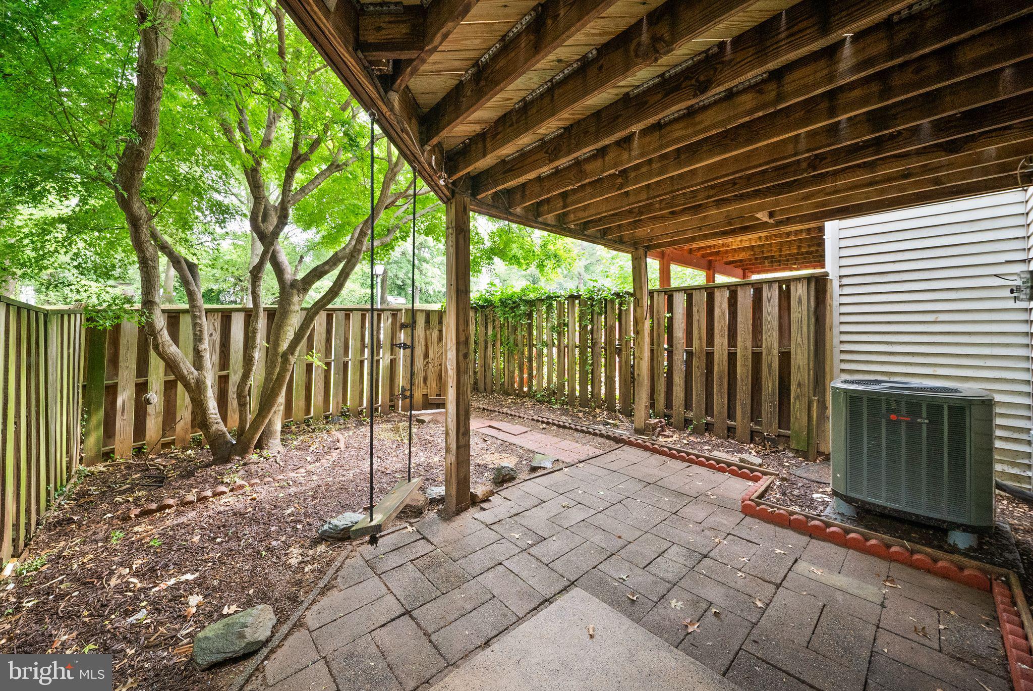 HILLSIDE TOWNES - Residential