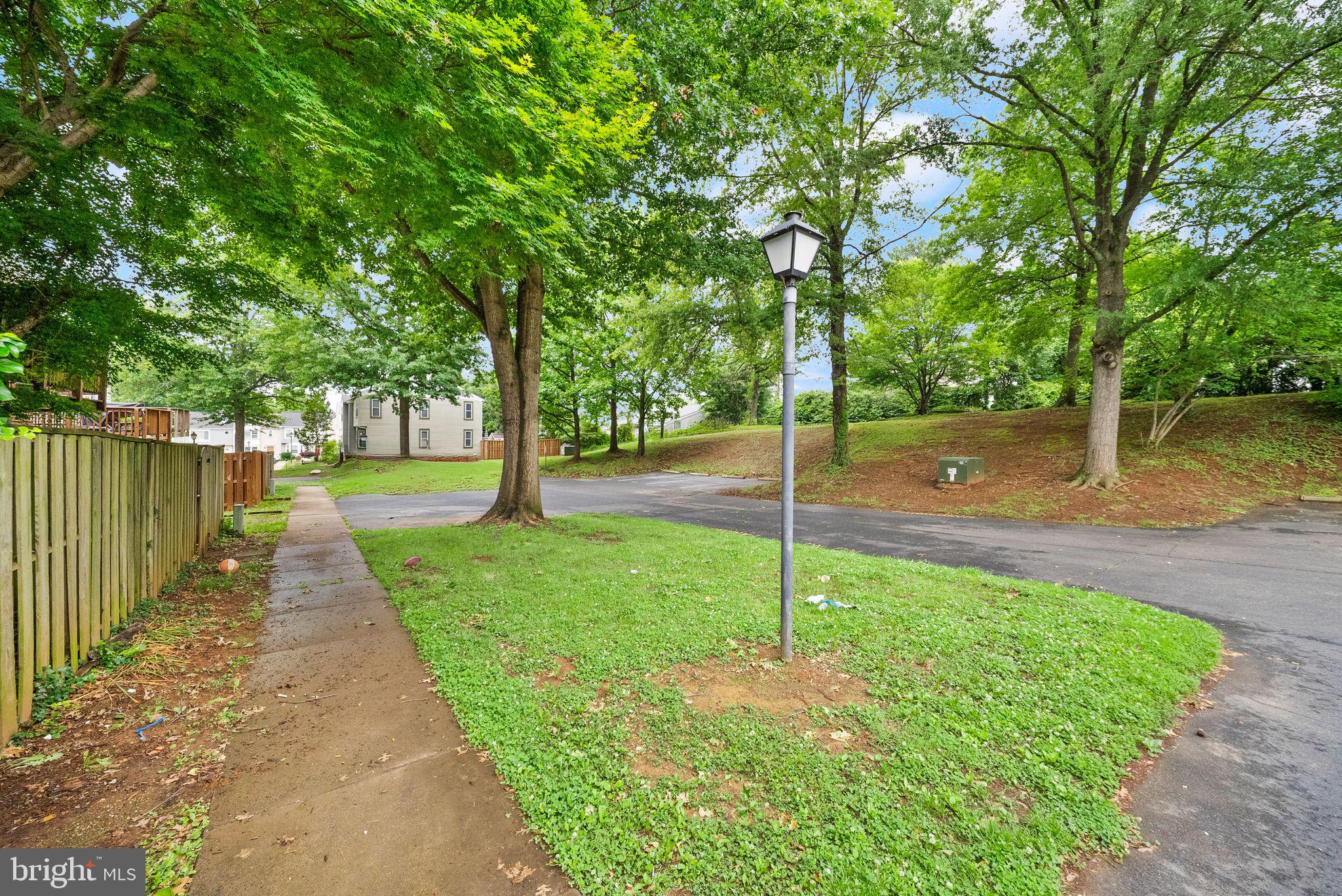 HILLSIDE TOWNES - Residential