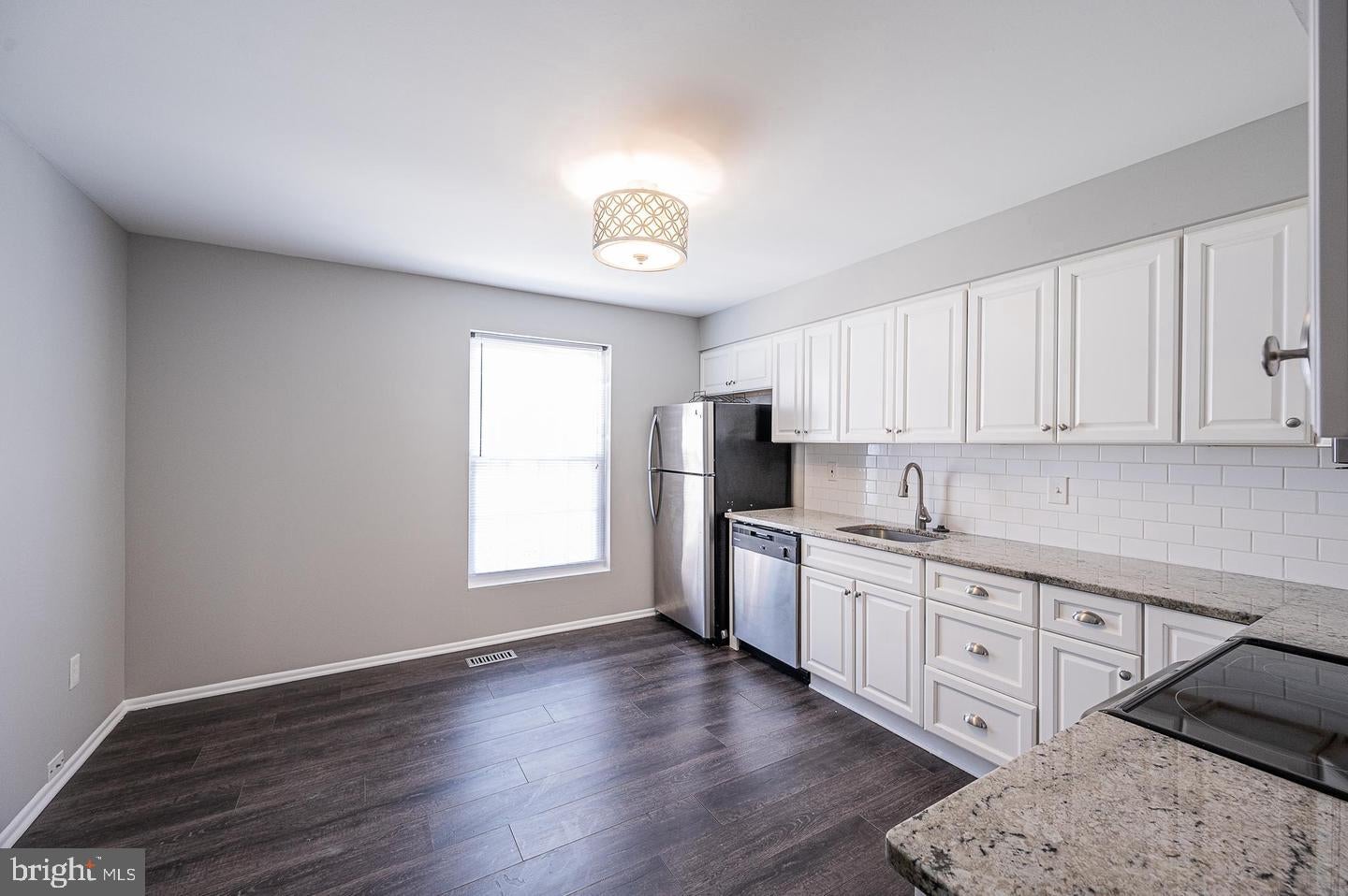 10716 CORDAGE WALK