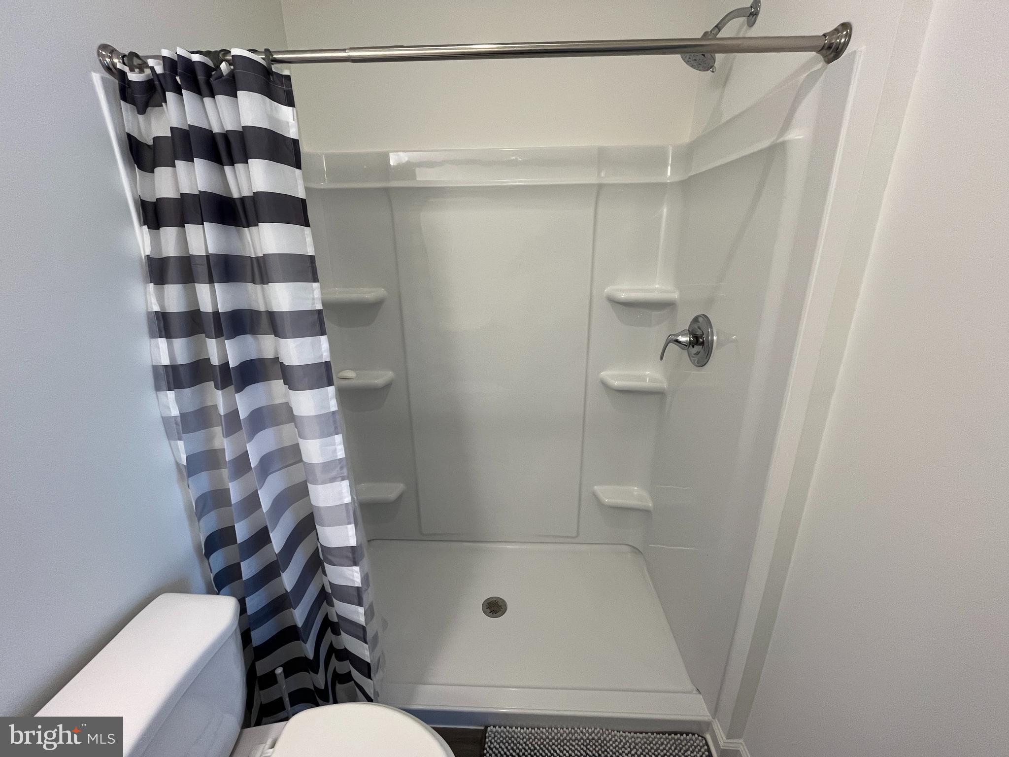 WILDERNESS SHORES - Residential Lease