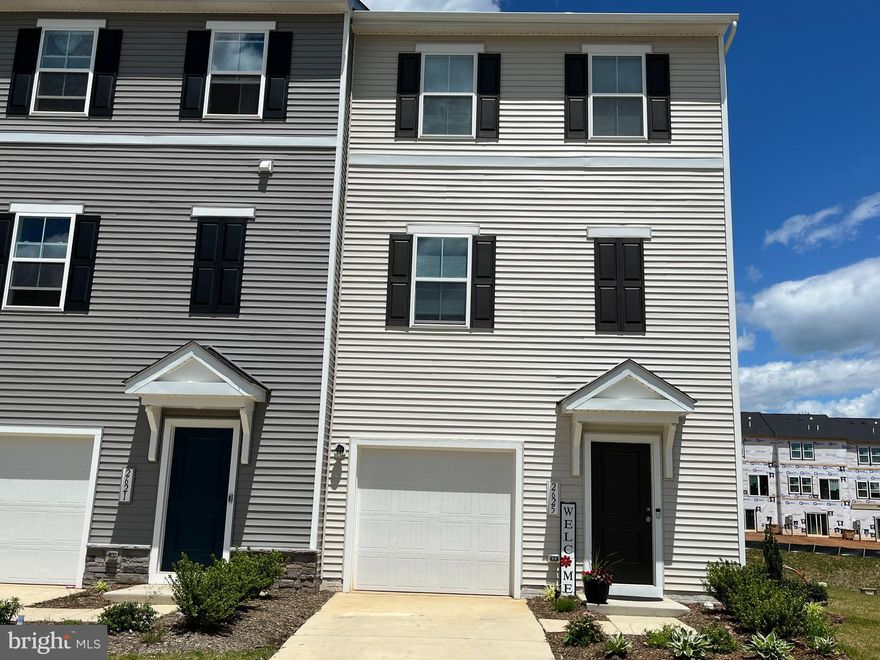 Cozy and convenient furnished efficiency or 1-bedroom basement unit available for rent. Ideal for a single occupant seeking a quiet, comfortable living space.

Features include:

Private full bathroom

All utilities included: heat, air conditioning, water, sewer, and trash pickup

Furnished with:  Bed -  End tables with lamps - Table with 2 chairs -  Small refrigerator -  Microwave

Sliding glass door opens to a private patio area - Located in a quiet neighborhood/home

Perfect for students, professionals, or anyone in need of a clean, move-in ready space.