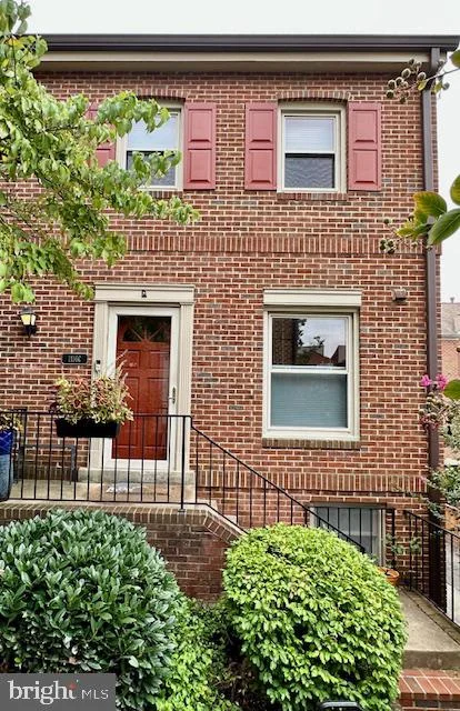 1116 N Taylor Street Unit C, Arlington, VA, 22201