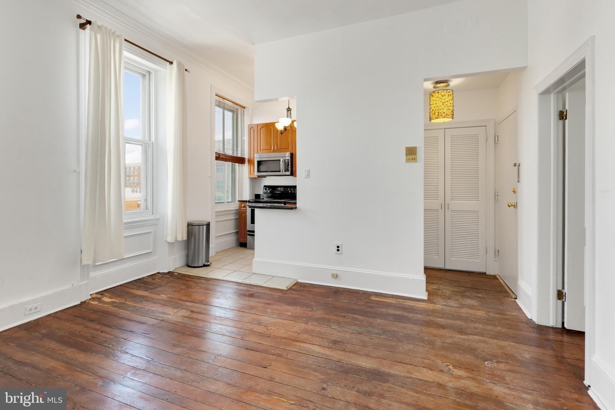 FAIRMOUNT - Residential Lease