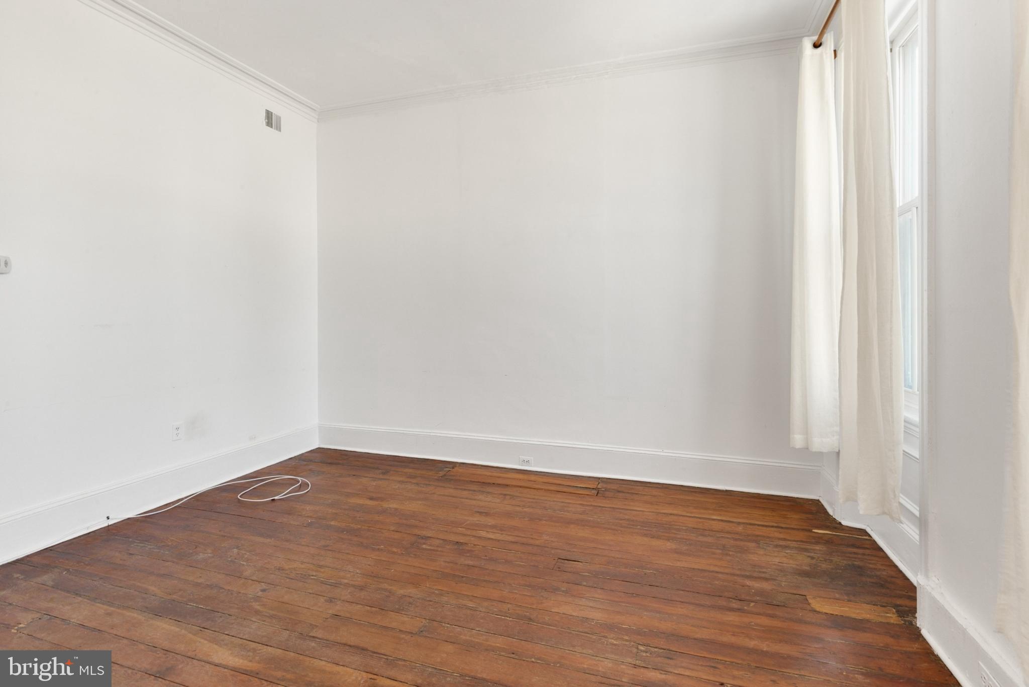 FAIRMOUNT - Residential Lease