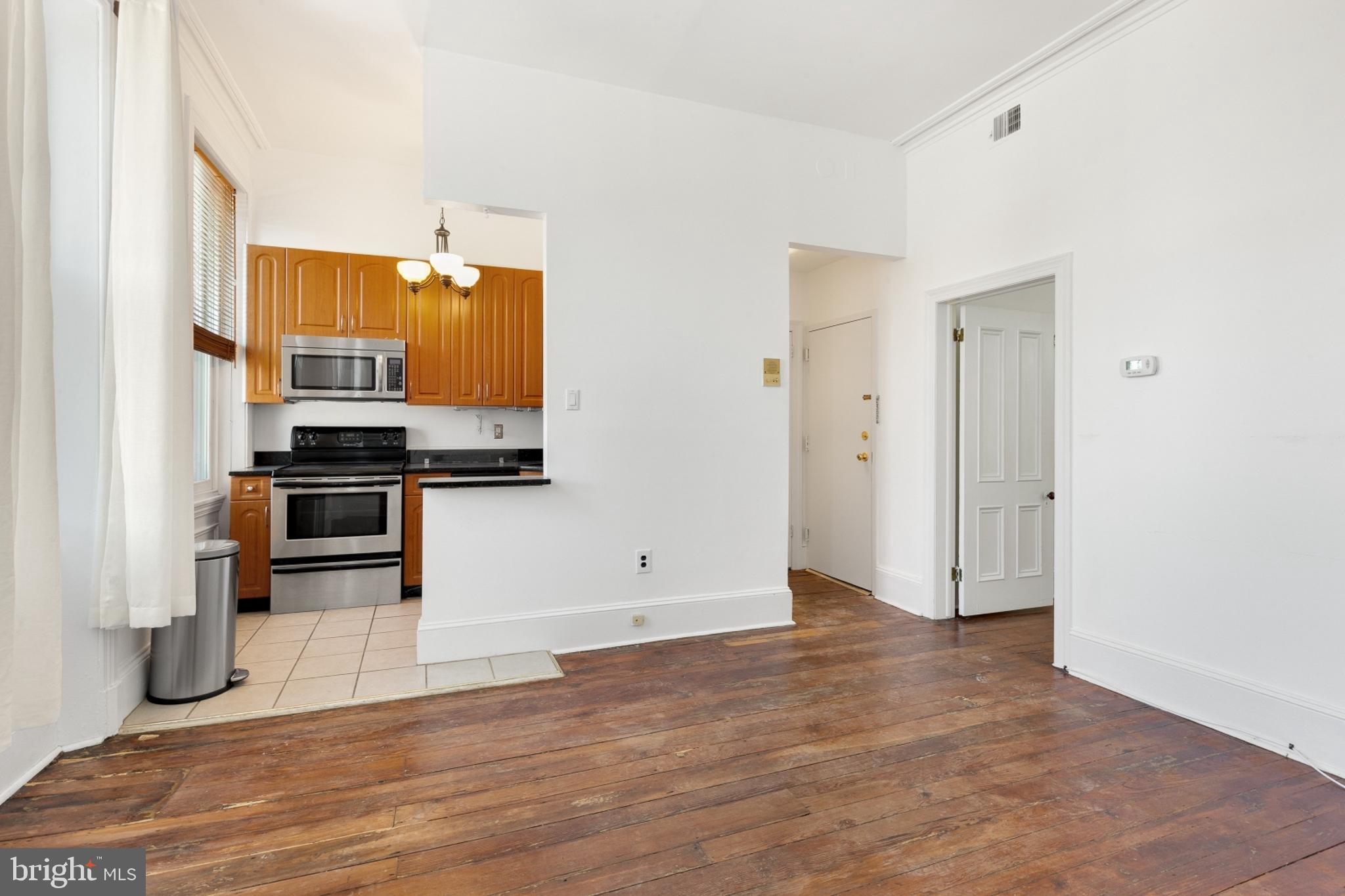 FAIRMOUNT - Residential Lease