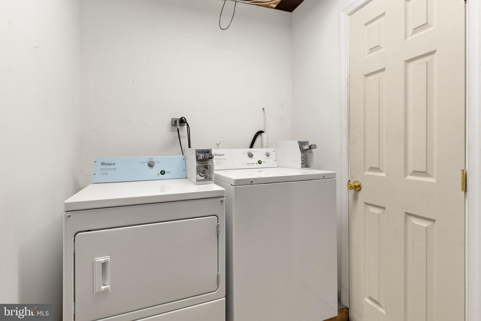 FAIRMOUNT - Residential Lease