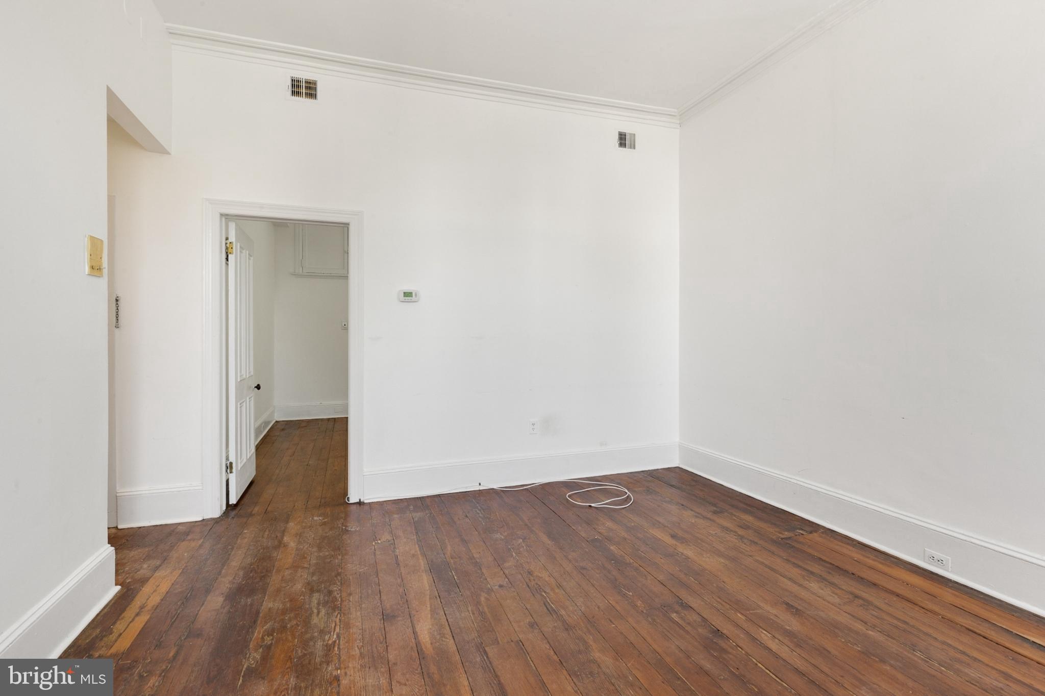 FAIRMOUNT - Residential Lease