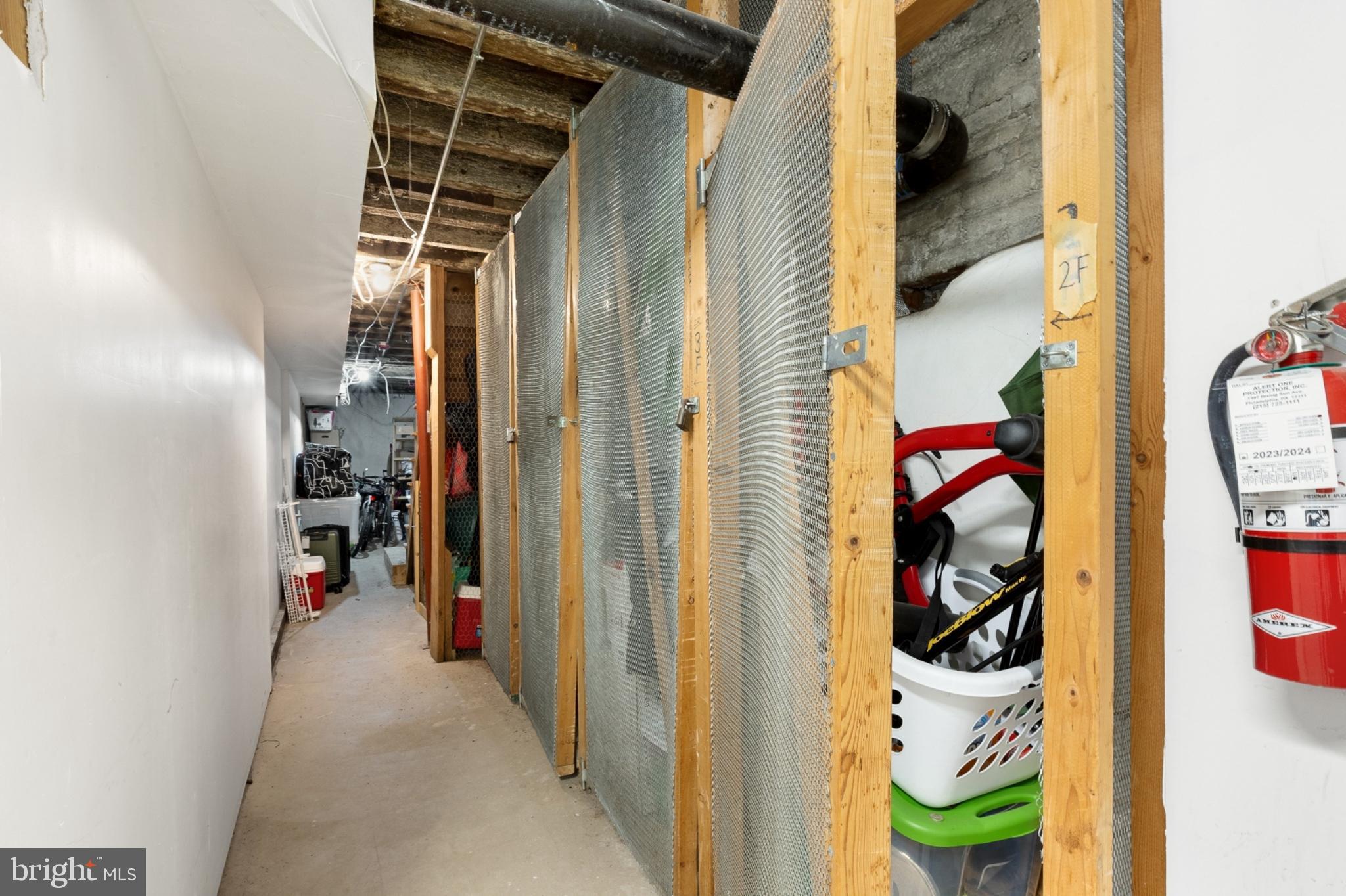 FAIRMOUNT - Residential Lease