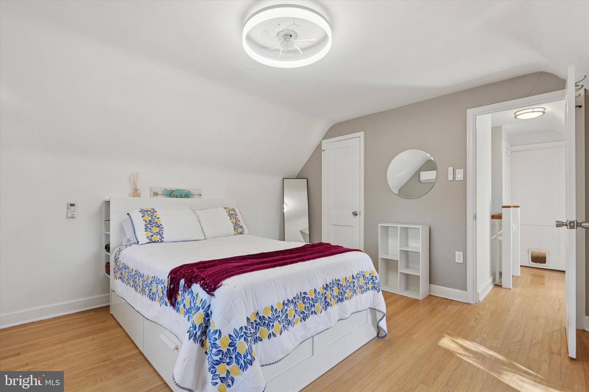 CHELTENHAM VIL - Residential