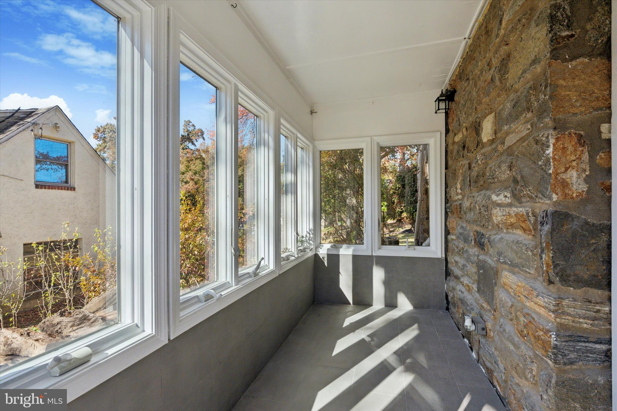 CHELTENHAM VIL - Residential