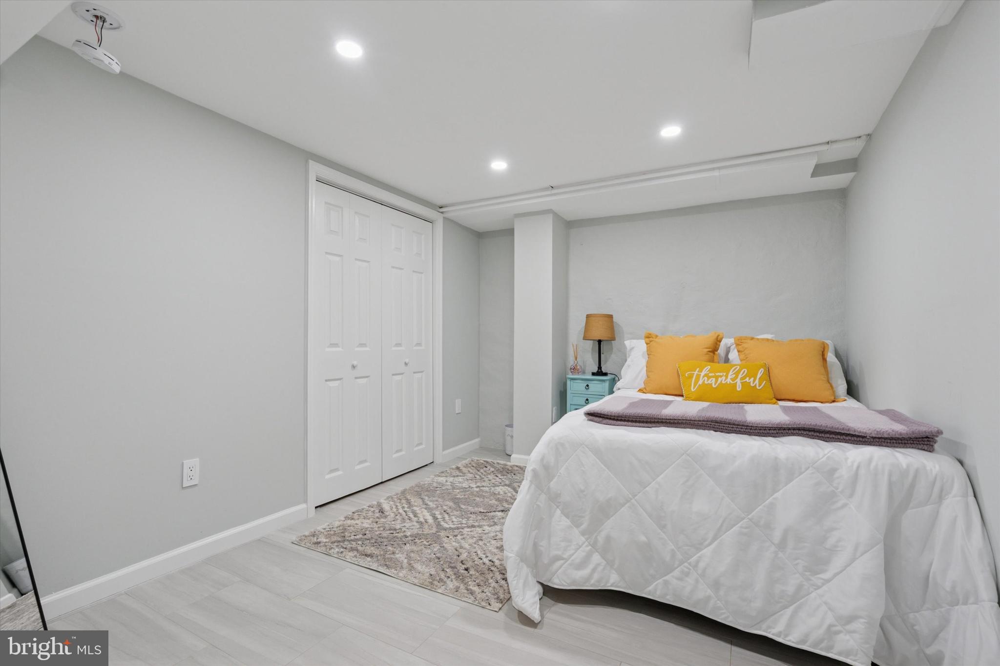 CHELTENHAM VIL - Residential