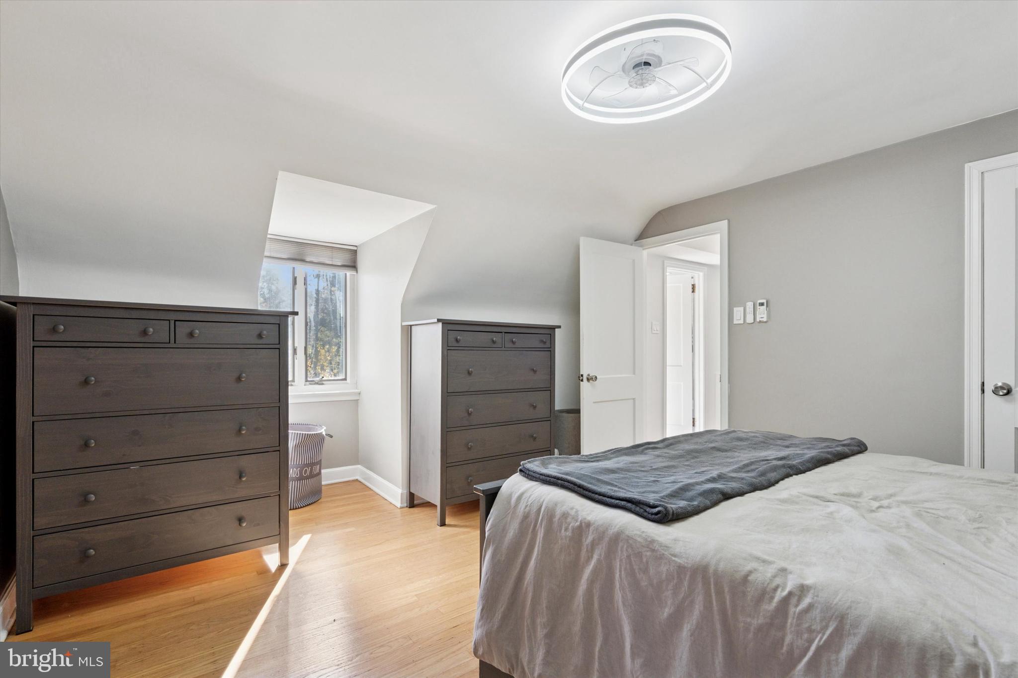 CHELTENHAM VIL - Residential