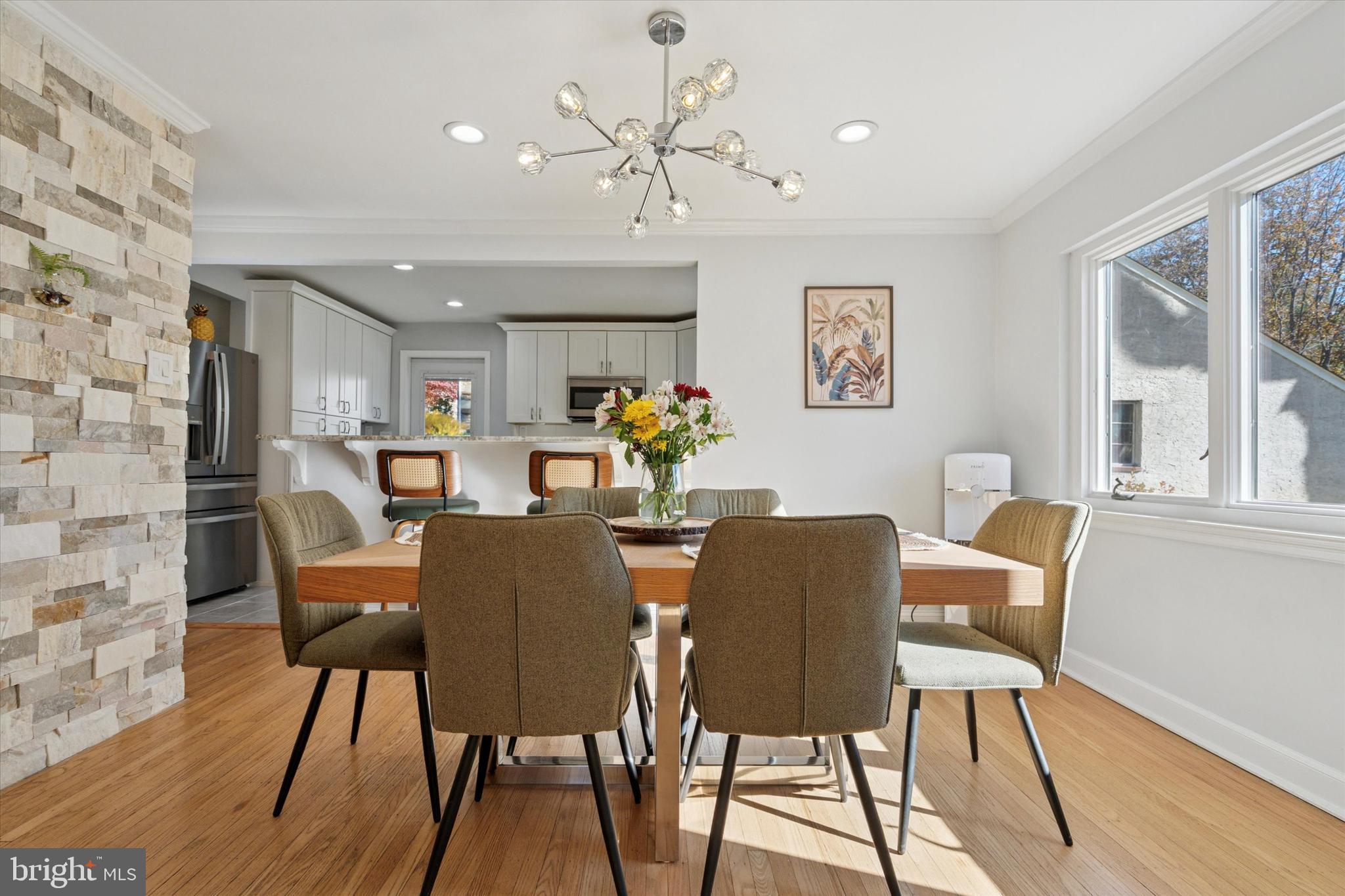 CHELTENHAM VIL - Residential