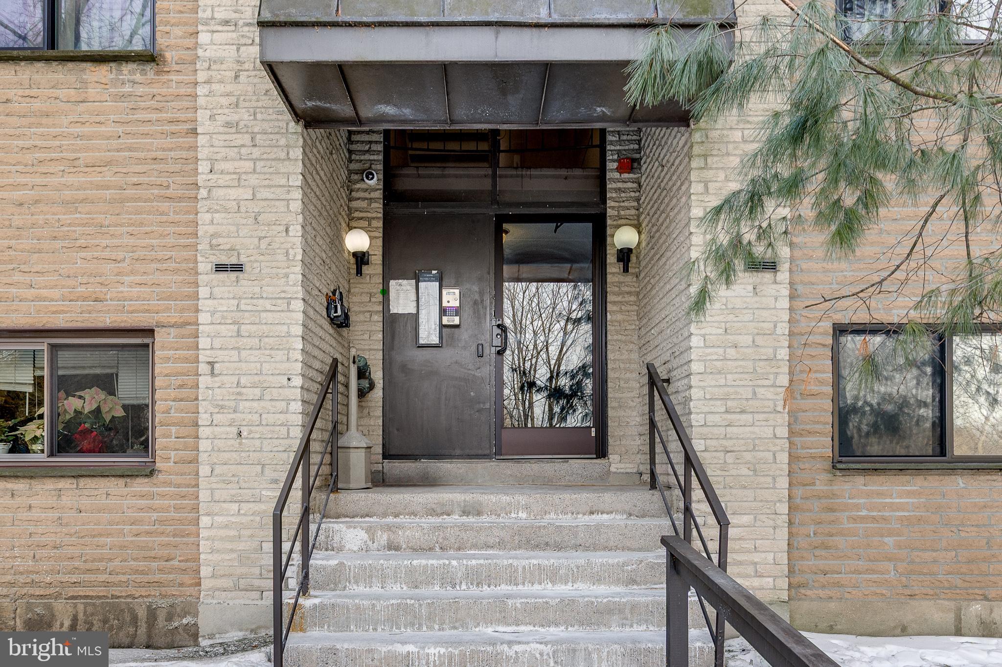 400 GLENDALE ROAD D33