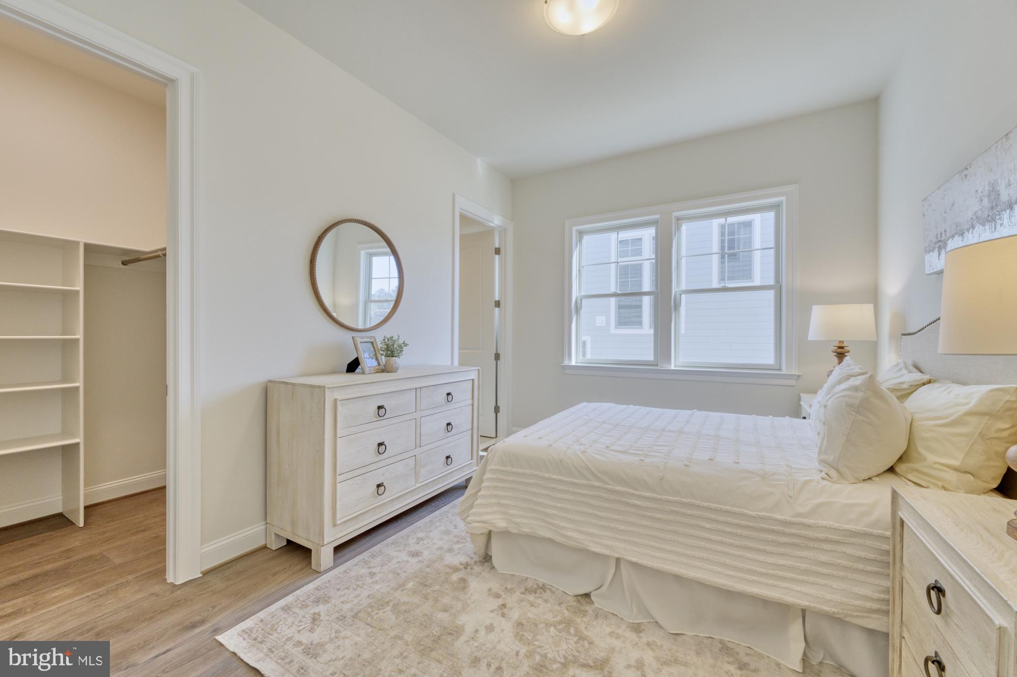 ROLLING RIDGE - Residential