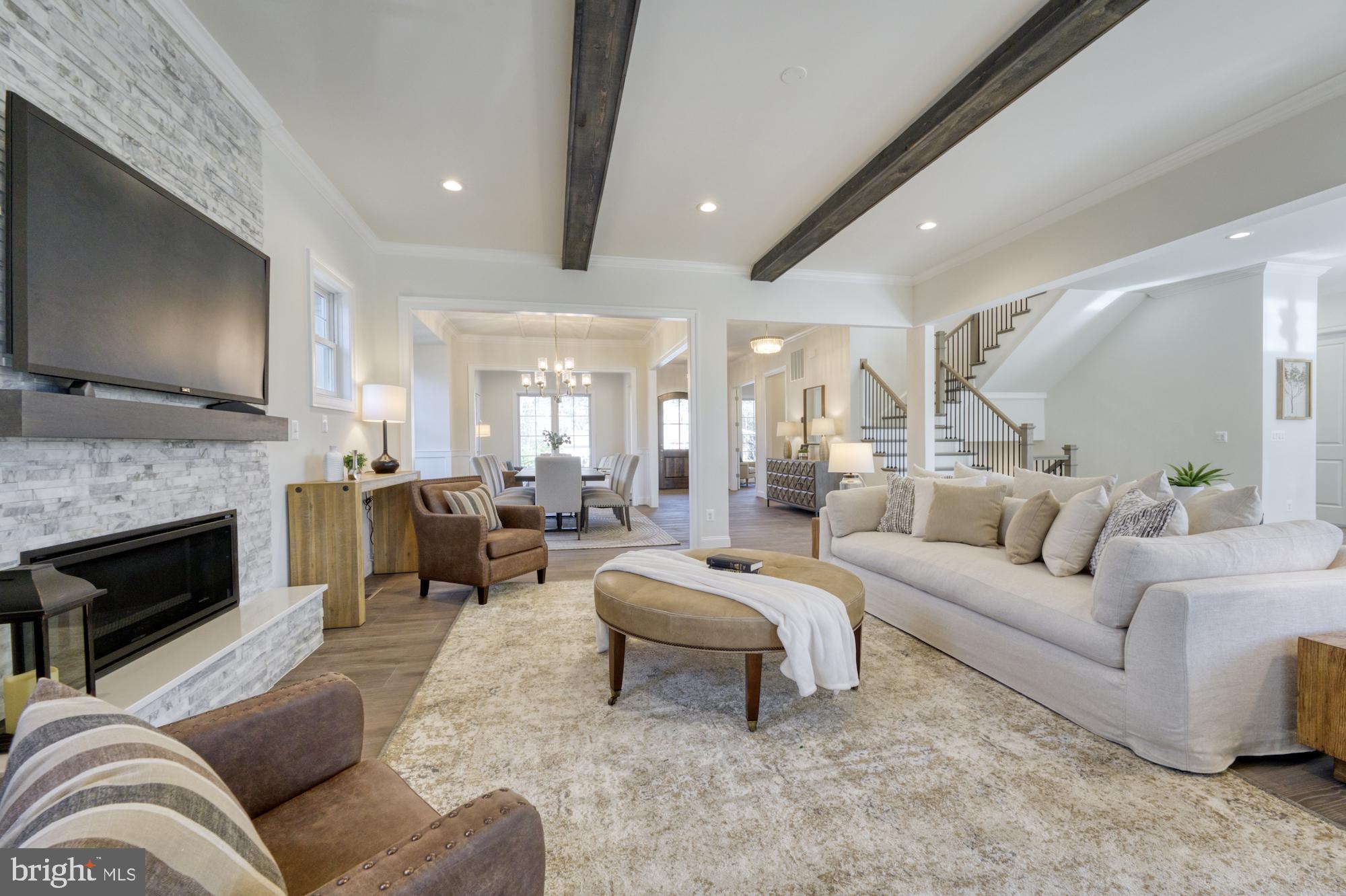 ROLLING RIDGE - Residential