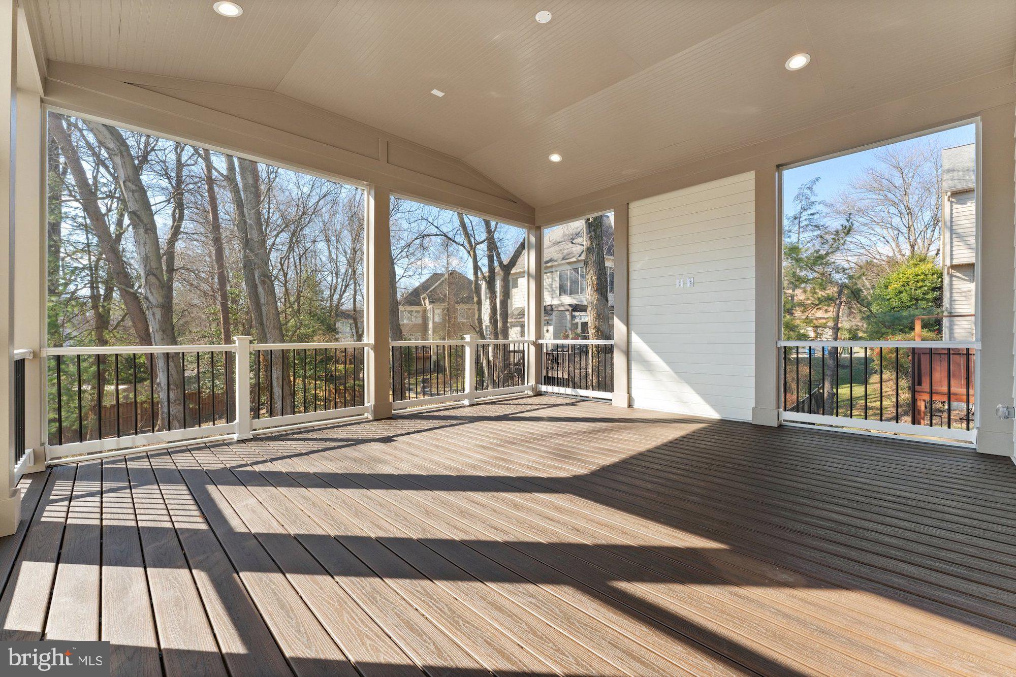 ROLLING RIDGE - Residential