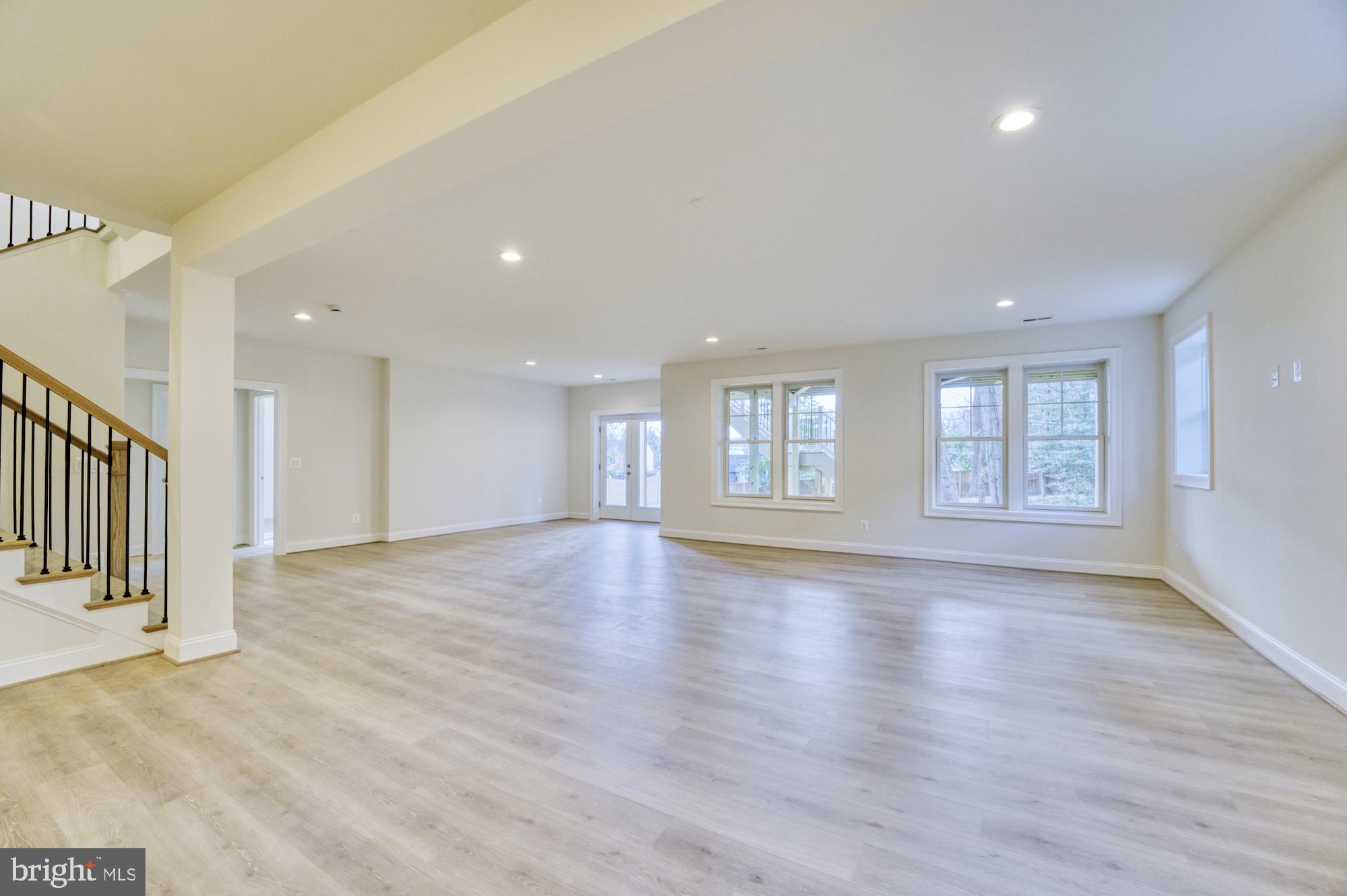 ROLLING RIDGE - Residential