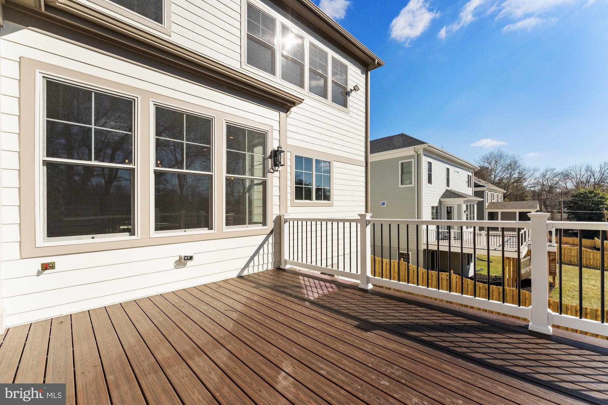 ROLLING RIDGE - Residential