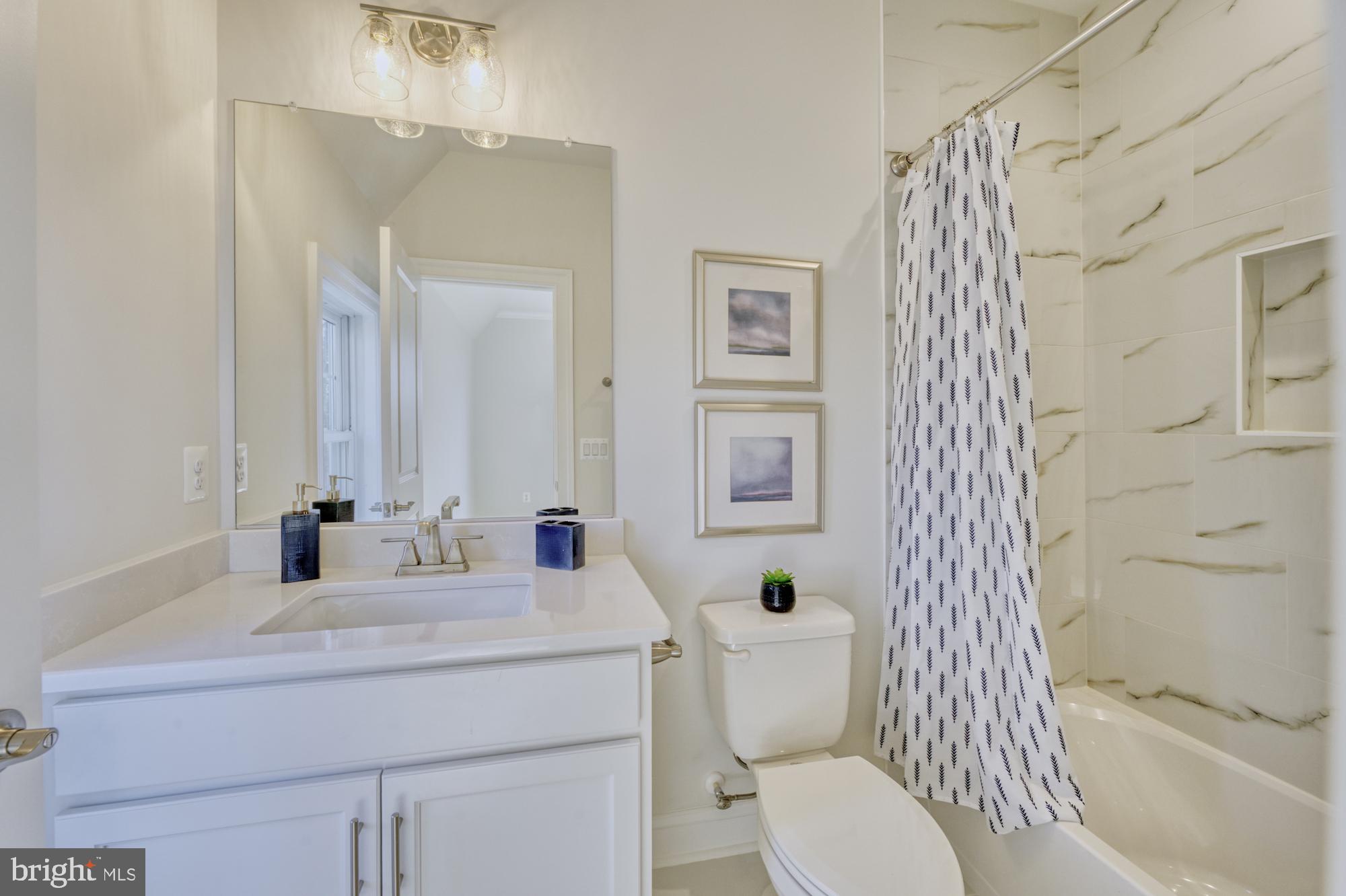 ROLLING RIDGE - Residential