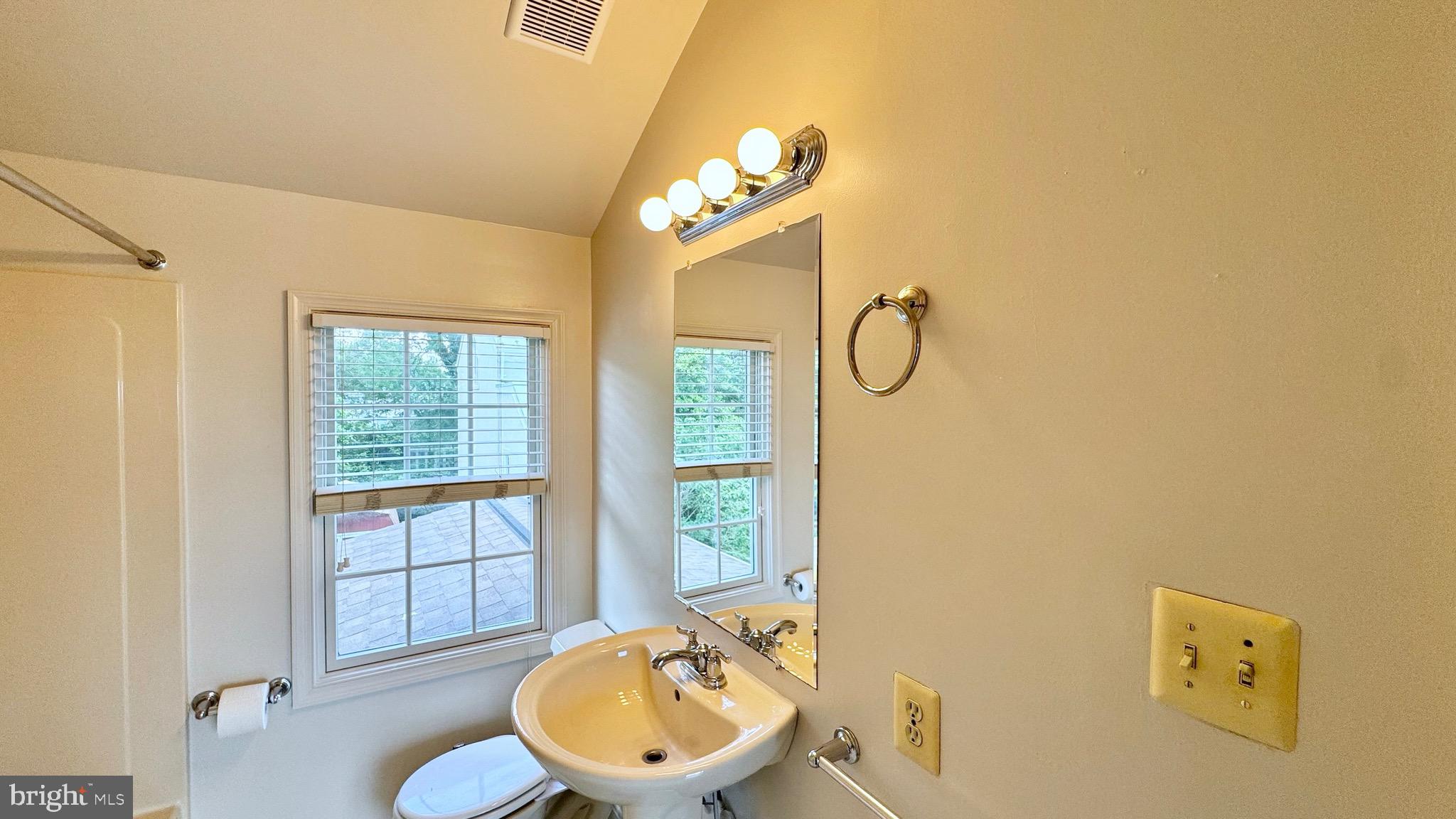 EASTPORT - Residential